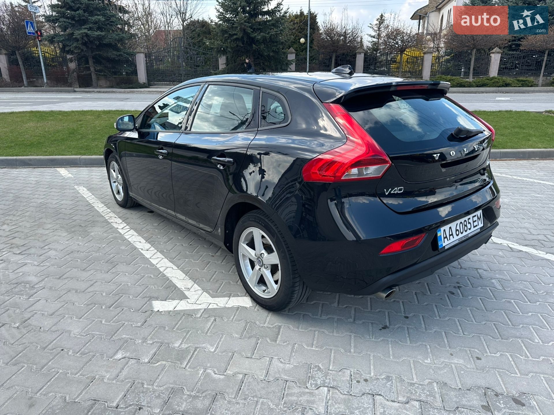 Volvo V40 2015 VIN YV1MVA8LDF2239687 фото оголошення 4 з 24