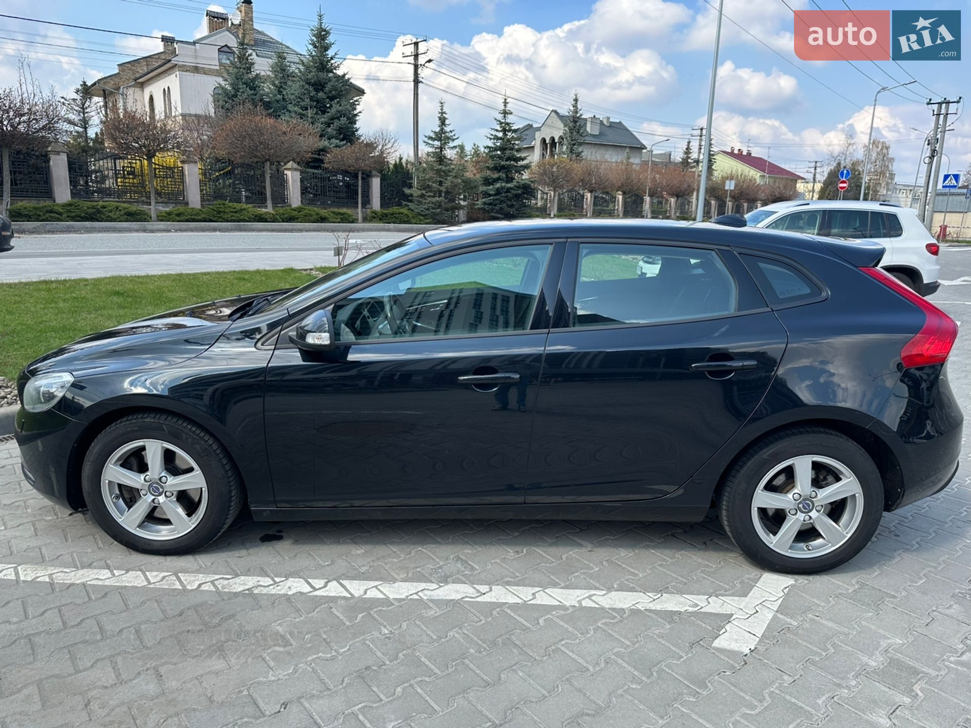 Volvo V40 2015 VIN YV1MVA8LDF2239687 фото оголошення 15 з 24