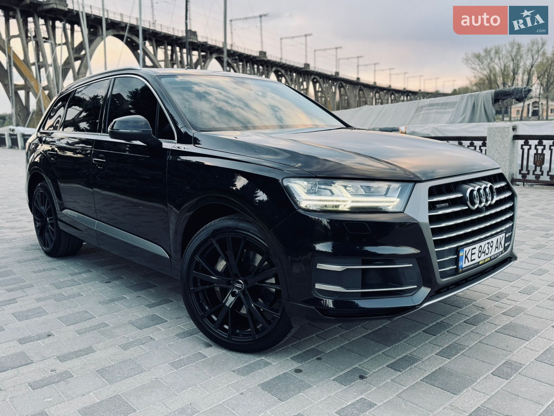 Audi Q7 2016 VIN WA1LAAF77HD026078 фото оголошення 6 з 46