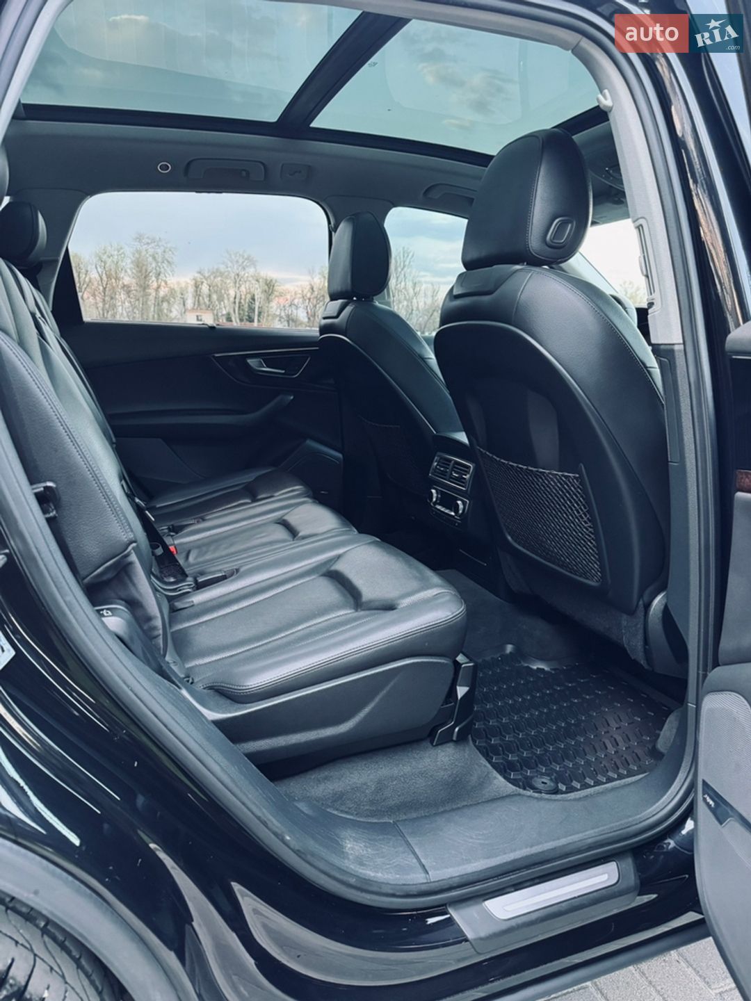 Audi Q7 2016 VIN WA1LAAF77HD026078 фото оголошення 25 з 46