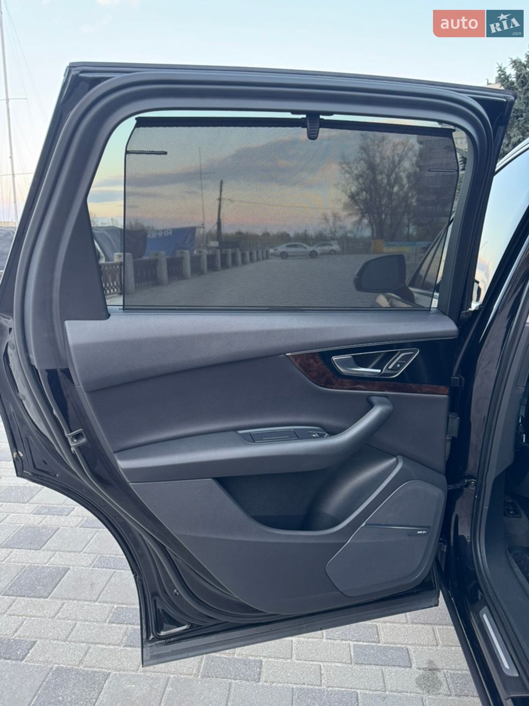 Audi Q7 2016 VIN WA1LAAF77HD026078 фото оголошення 27 з 46