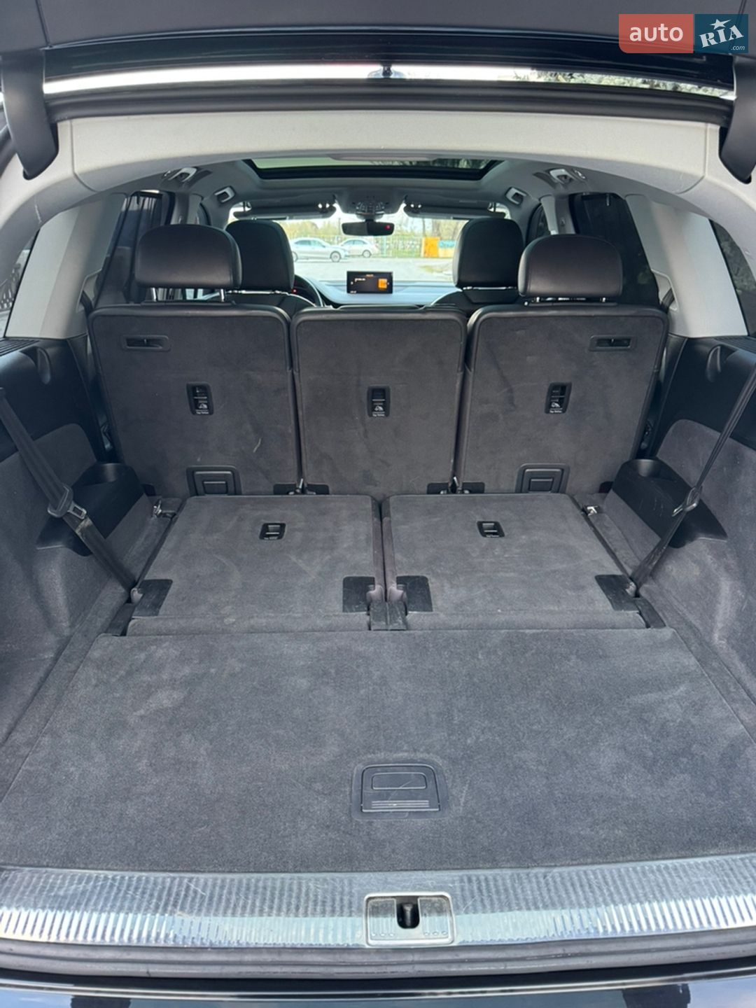Audi Q7 2016 VIN WA1LAAF77HD026078 фото оголошення 30 з 46