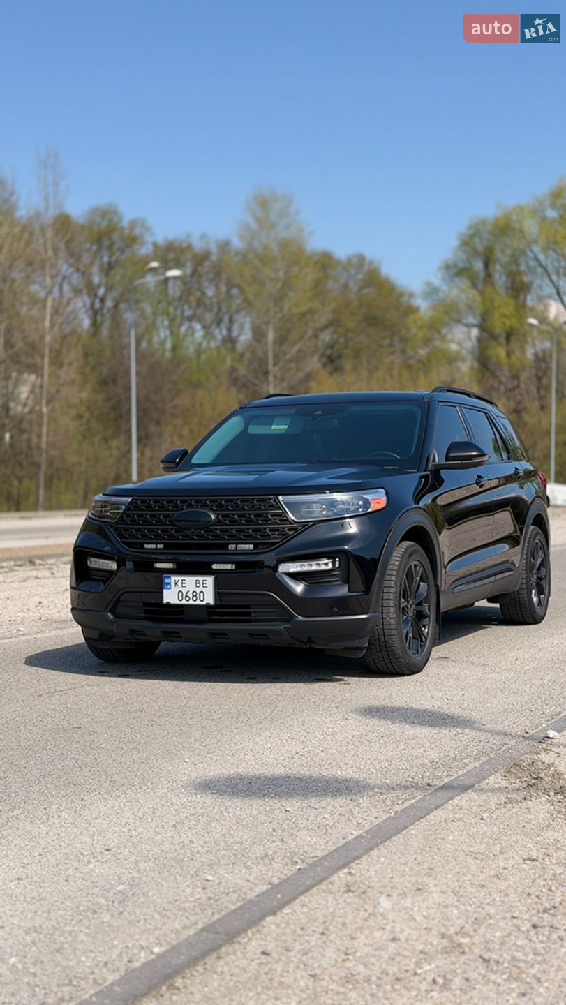 Ford Explorer 2021 VIN 1FMSK8FH3MGB45556 фото оголошення 2 з 27