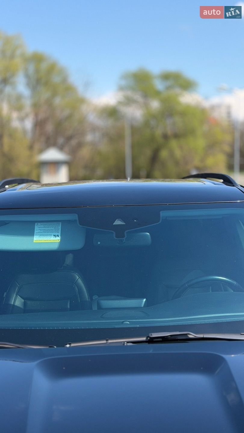 Ford Explorer 2021 VIN 1FMSK8FH3MGB45556 фото оголошення 8 з 27