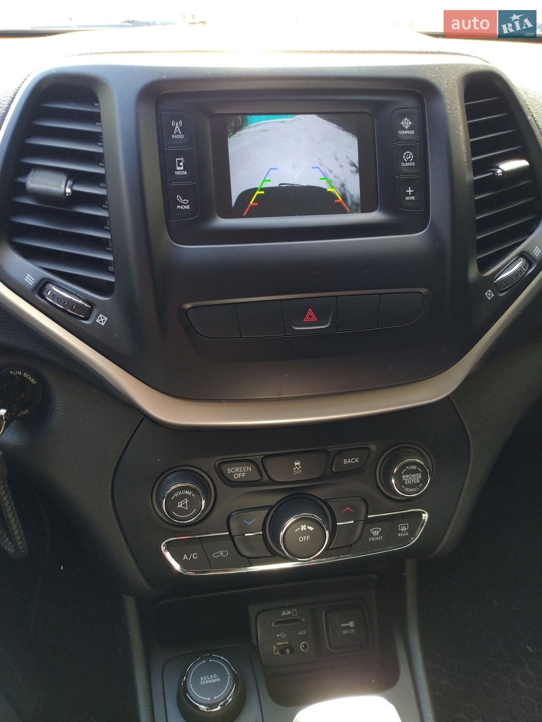 Jeep Cherokee 2014 VIN 1C4PJMAB1EW187210 фото оголошення 16 з 24