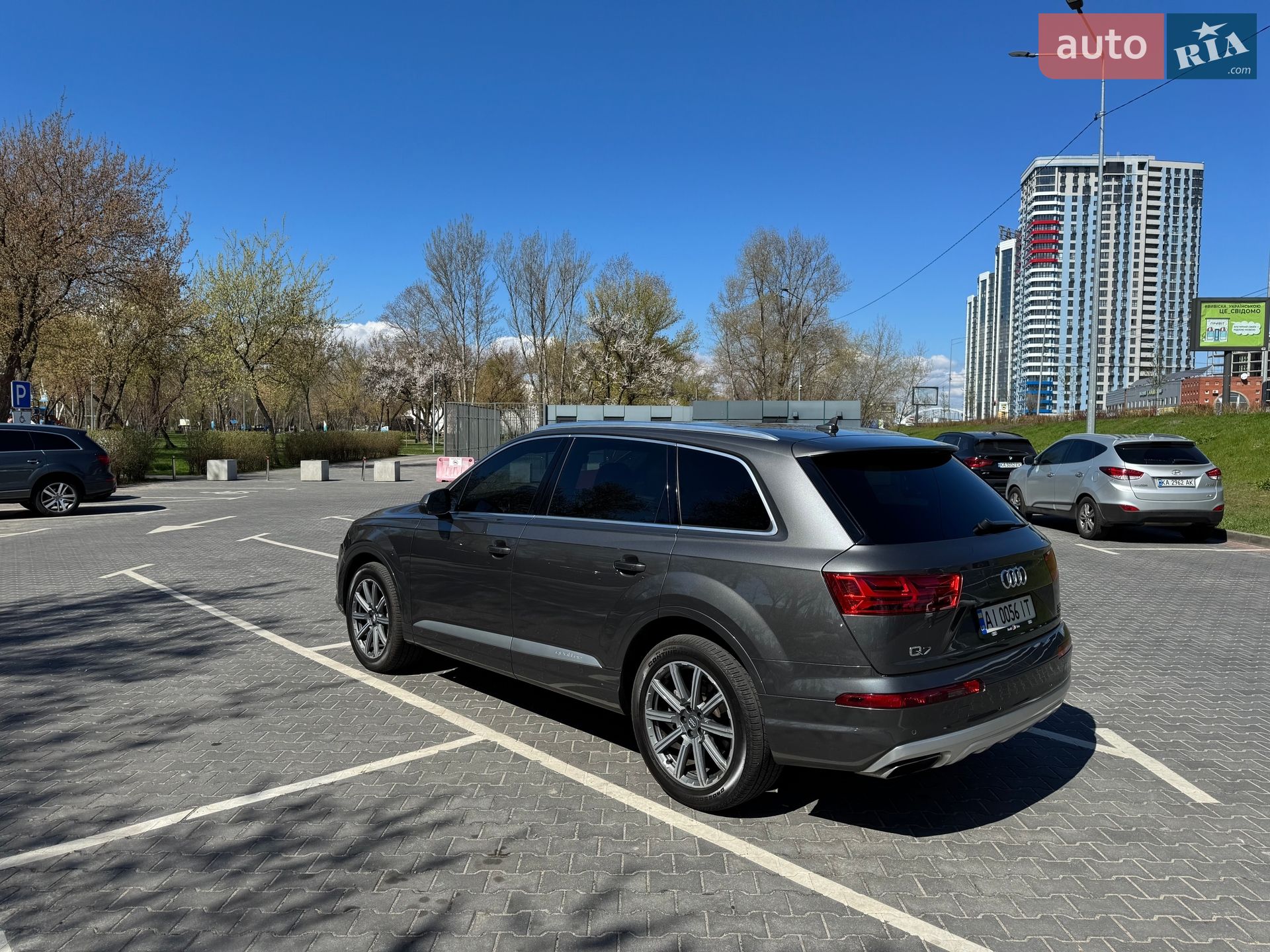 Audi Q7 2018 VIN WA1LAAF77JD052301 фото оголошення 14 з 37