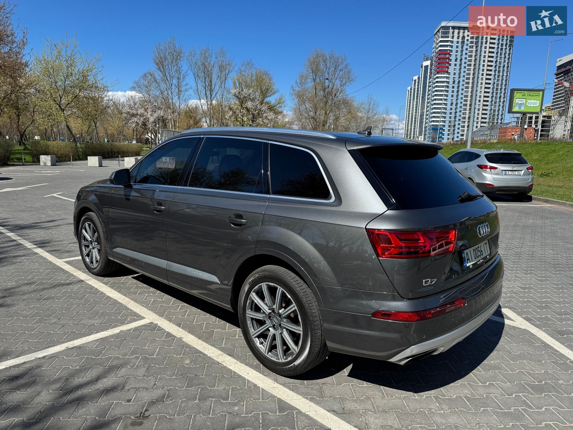 Audi Q7 2018 VIN WA1LAAF77JD052301 фото оголошення 15 з 37