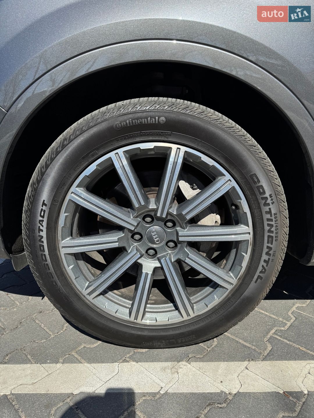 Audi Q7 2018 VIN WA1LAAF77JD052301 фото оголошення 31 з 37