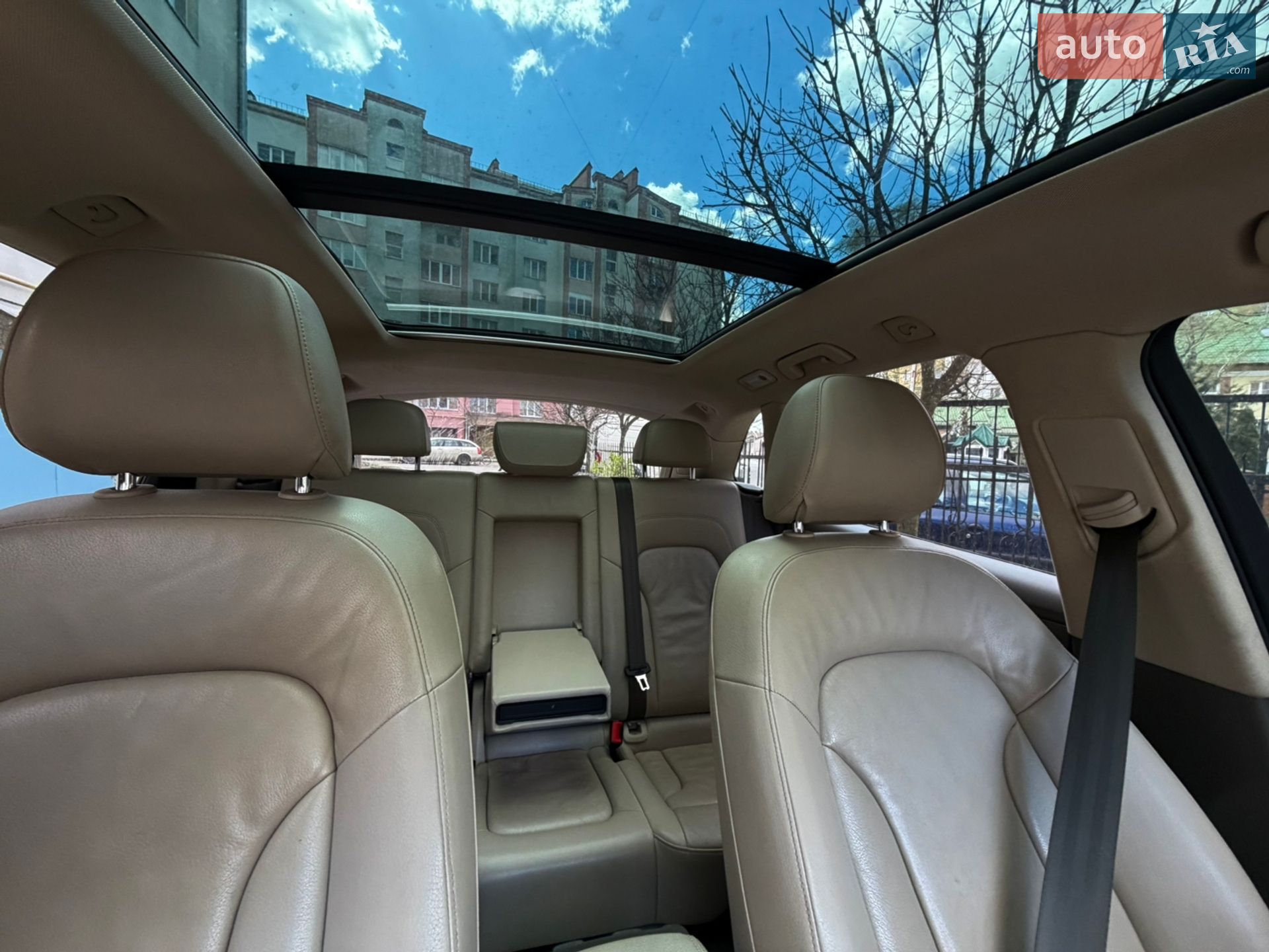 Audi Q5 2012 VIN WA1LFAFP5CA087781 фото оголошення 2 з 9