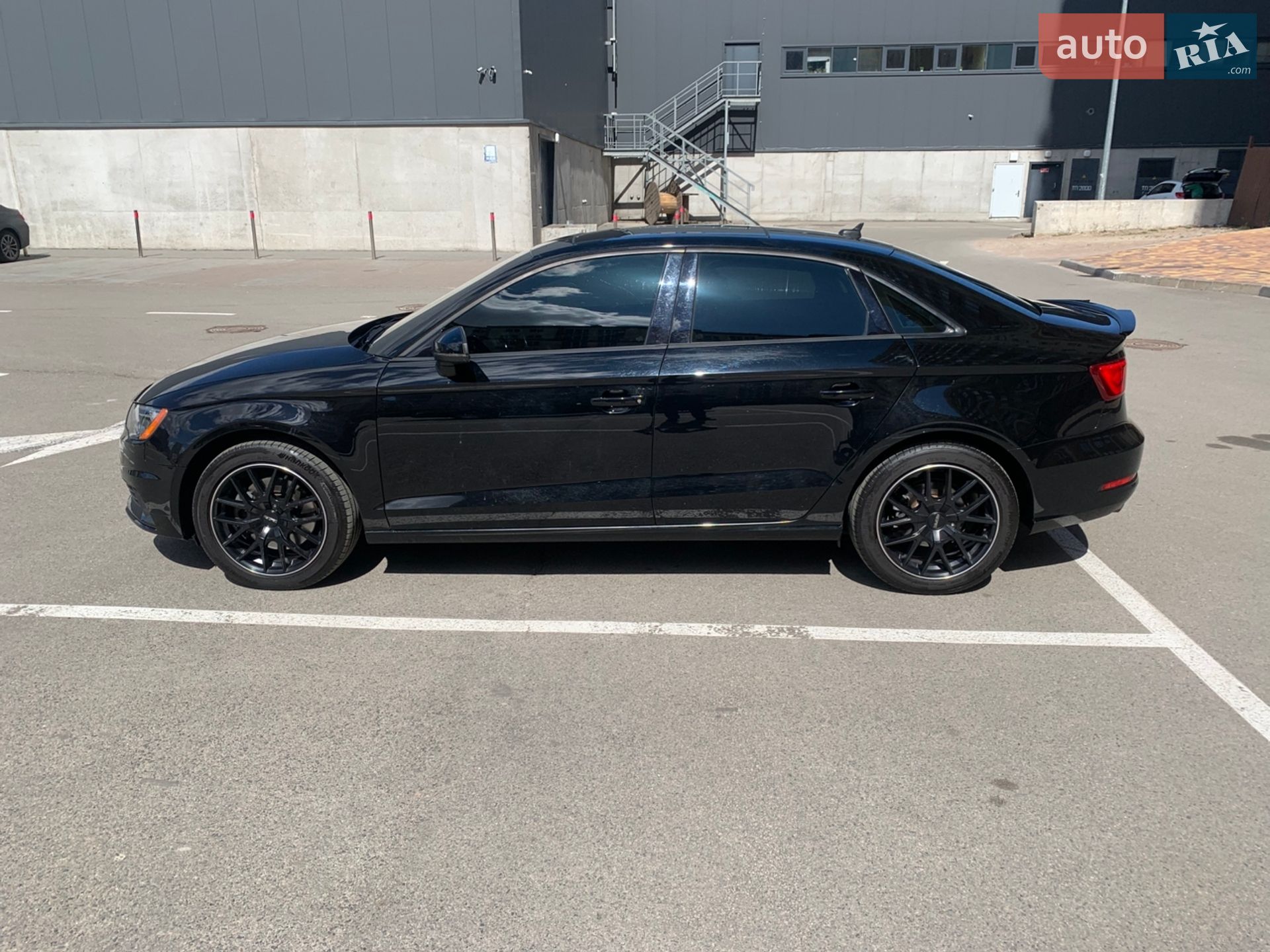 Audi A3 2015 VIN WAUBFGFF9F1123016 фото оголошення 4 з 16