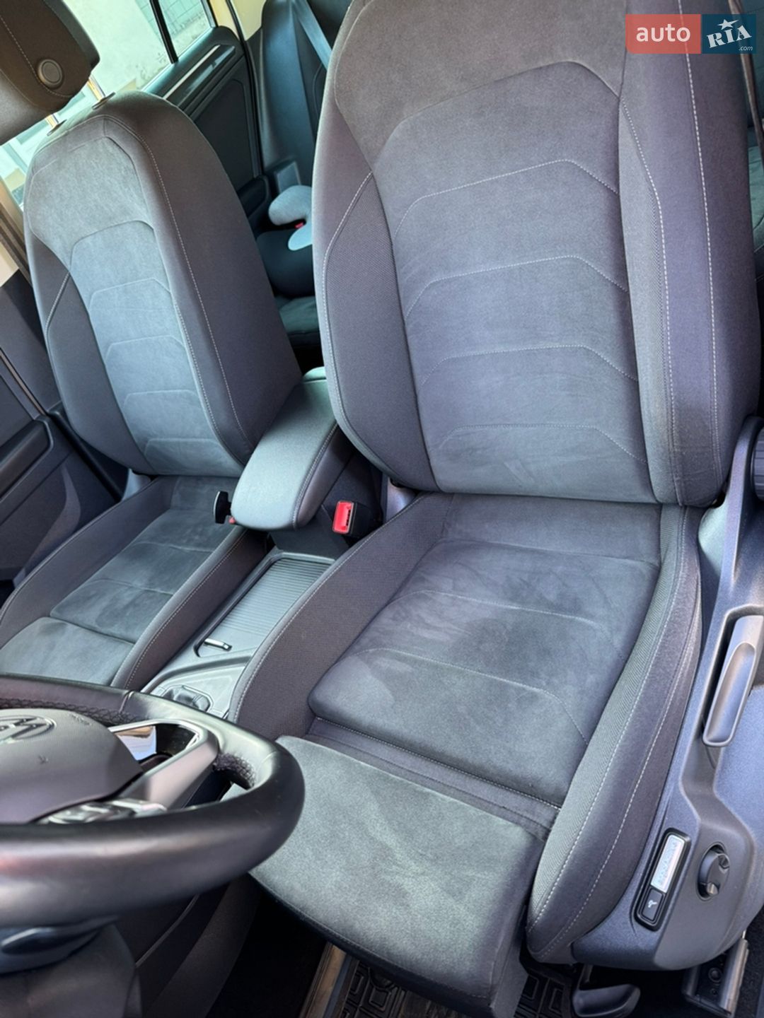 Volkswagen Tiguan 2023 VIN WVGZZZ5N9PW061226 фото оголошення 100 з 361