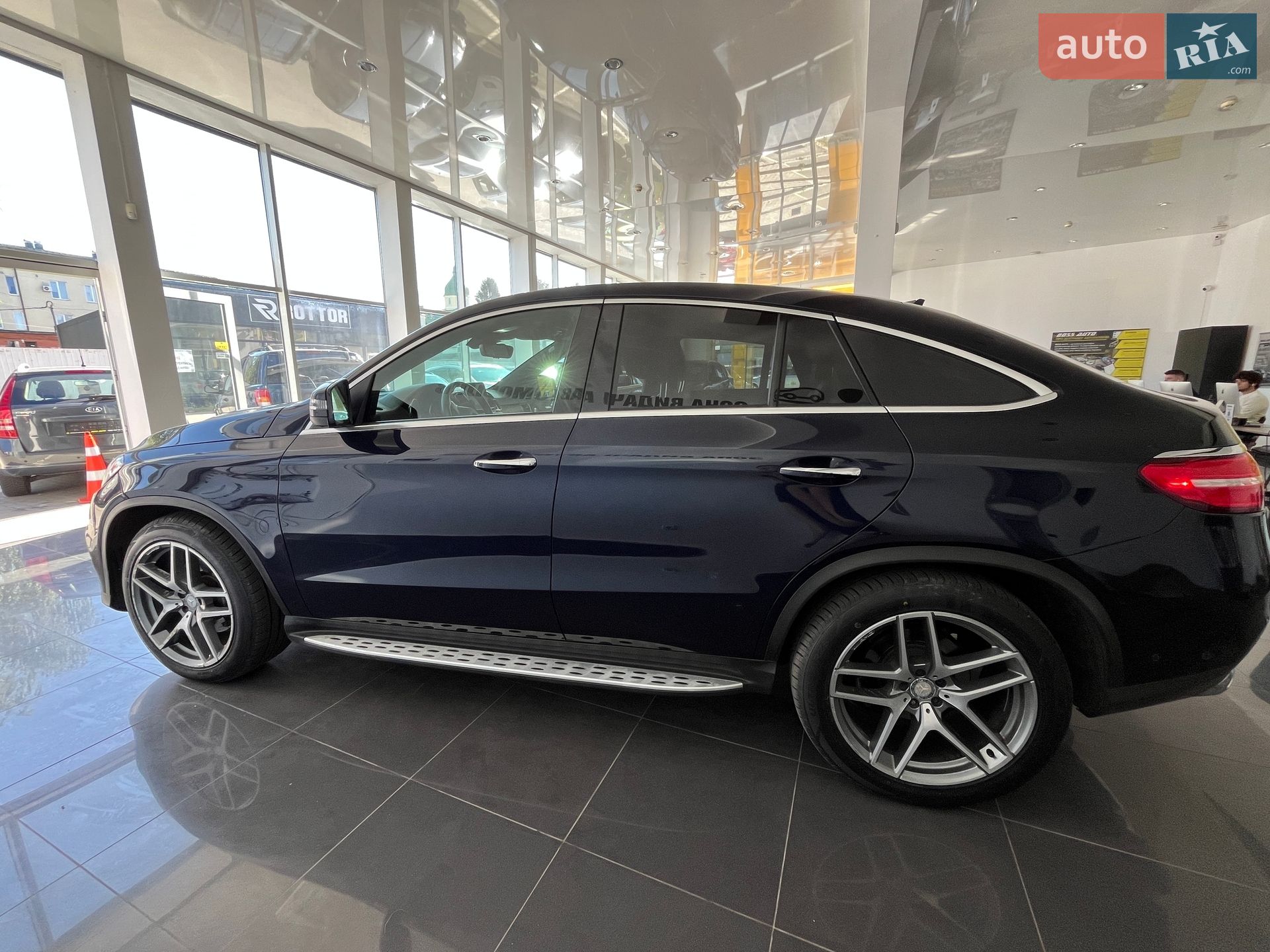 Mercedes-Benz GLE-Class 2016 VIN 4JGED2EB3GA022896 фото оголошення 3 з 24