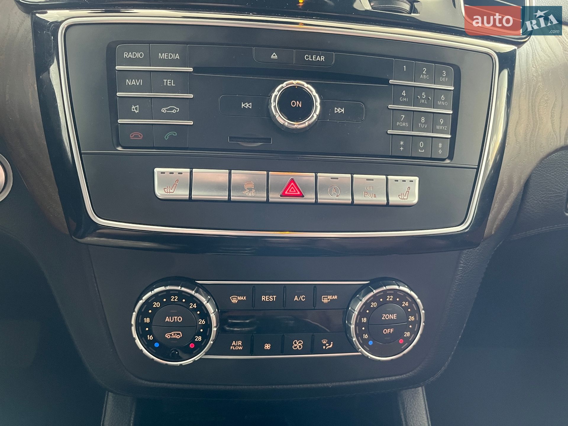 Mercedes-Benz GLE-Class 2016 VIN 4JGED2EB3GA022896 фото оголошення 13 з 24