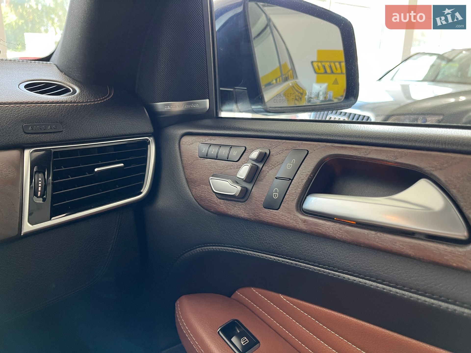 Mercedes-Benz GLE-Class 2016 VIN 4JGED2EB3GA022896 фото оголошення 17 з 24