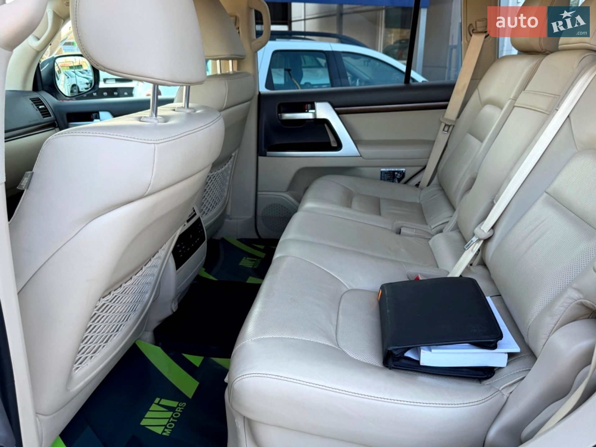 Toyota Land Cruiser 2021 VIN JTMCV05J804325651 фото оголошення 81 з 104