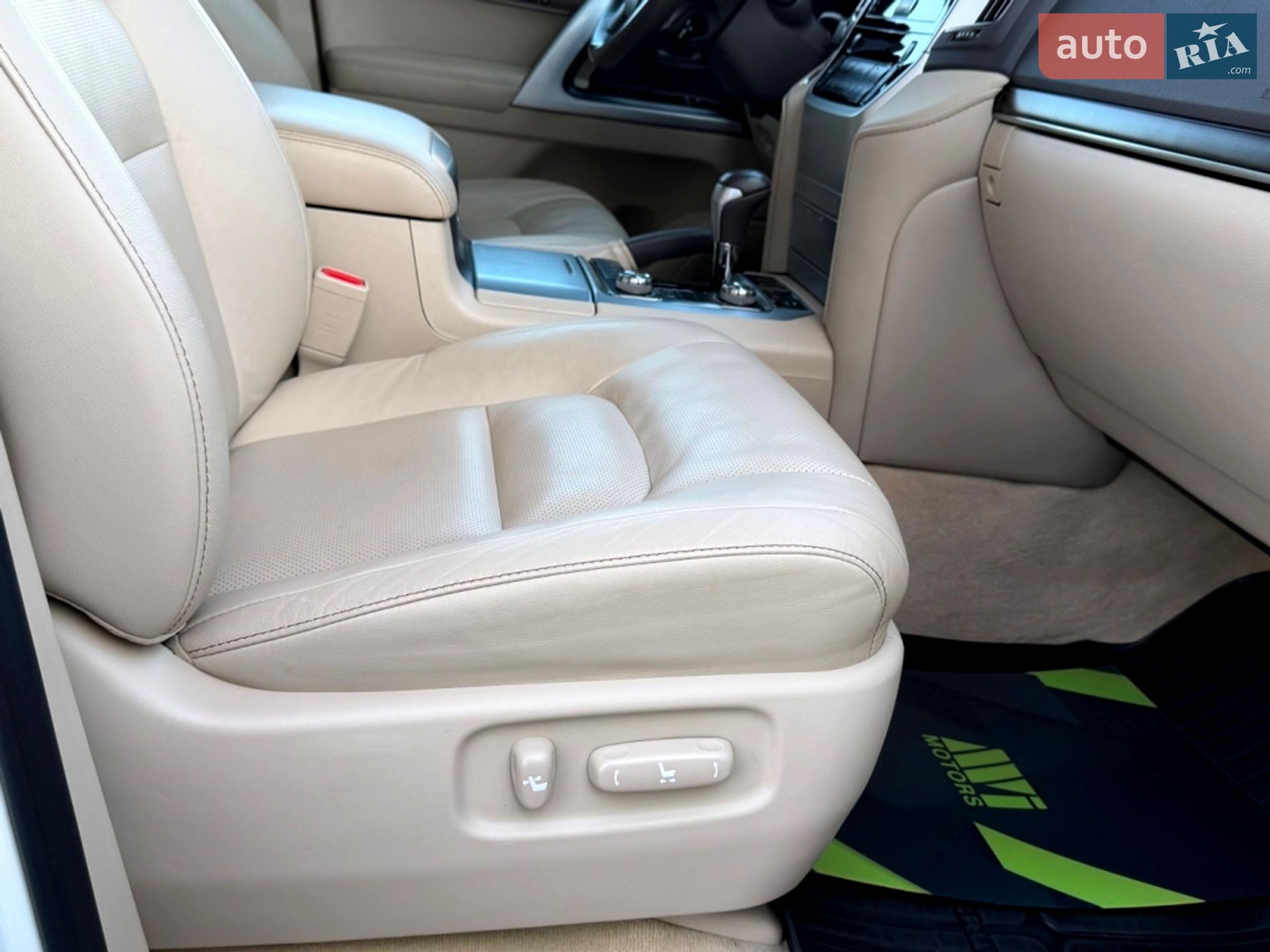 Toyota Land Cruiser 2021 VIN JTMCV05J804325651 фото оголошення 79 з 104