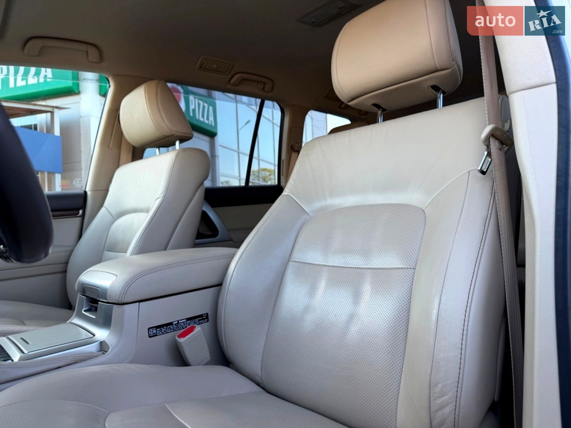 Toyota Land Cruiser 2021 VIN JTMCV05J804325651 фото оголошення 46 з 104