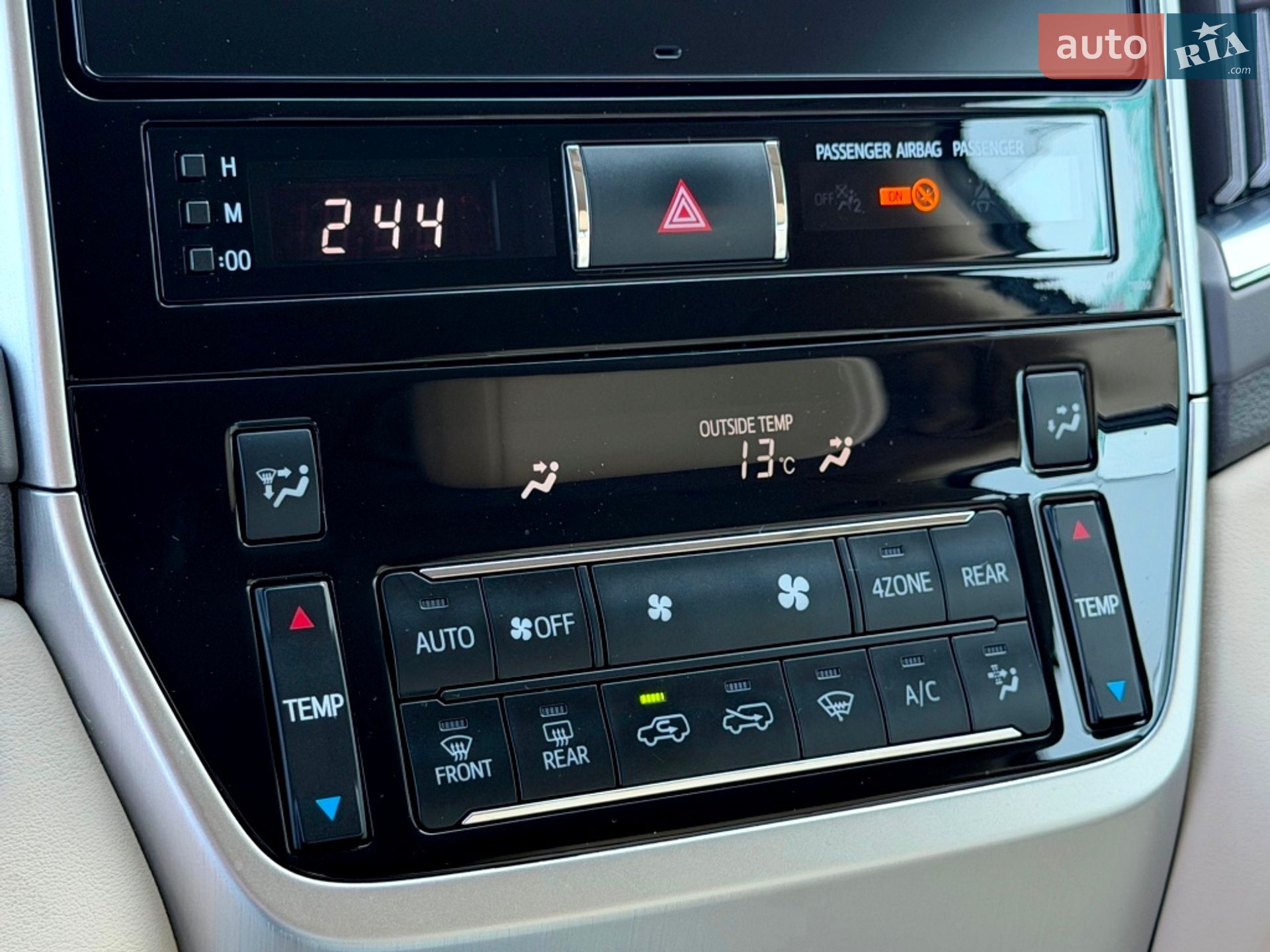 Toyota Land Cruiser 2021 VIN JTMCV05J804325651 фото оголошення 60 з 104