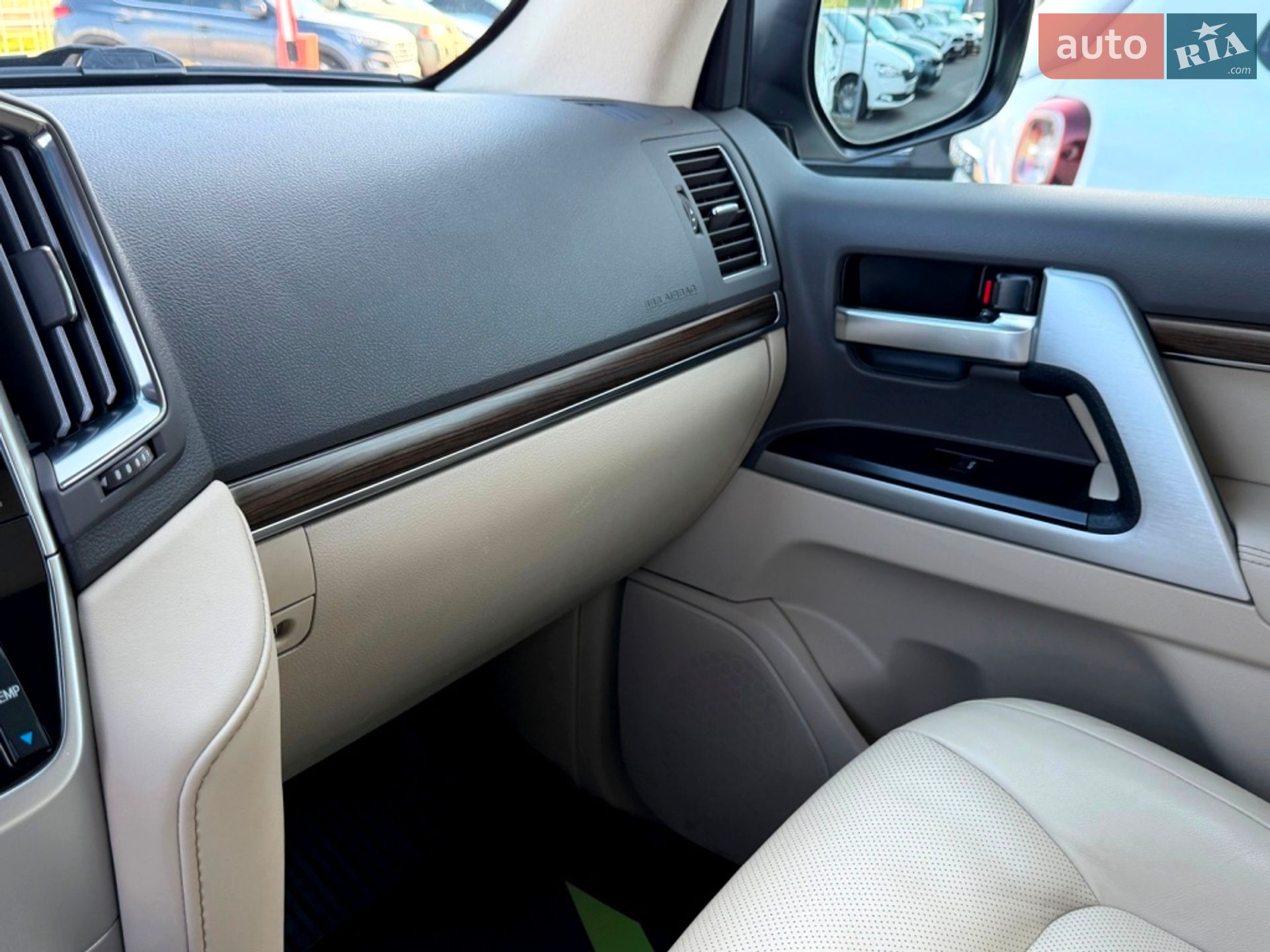 Toyota Land Cruiser 2021 VIN JTMCV05J804325651 фото оголошення 77 з 104