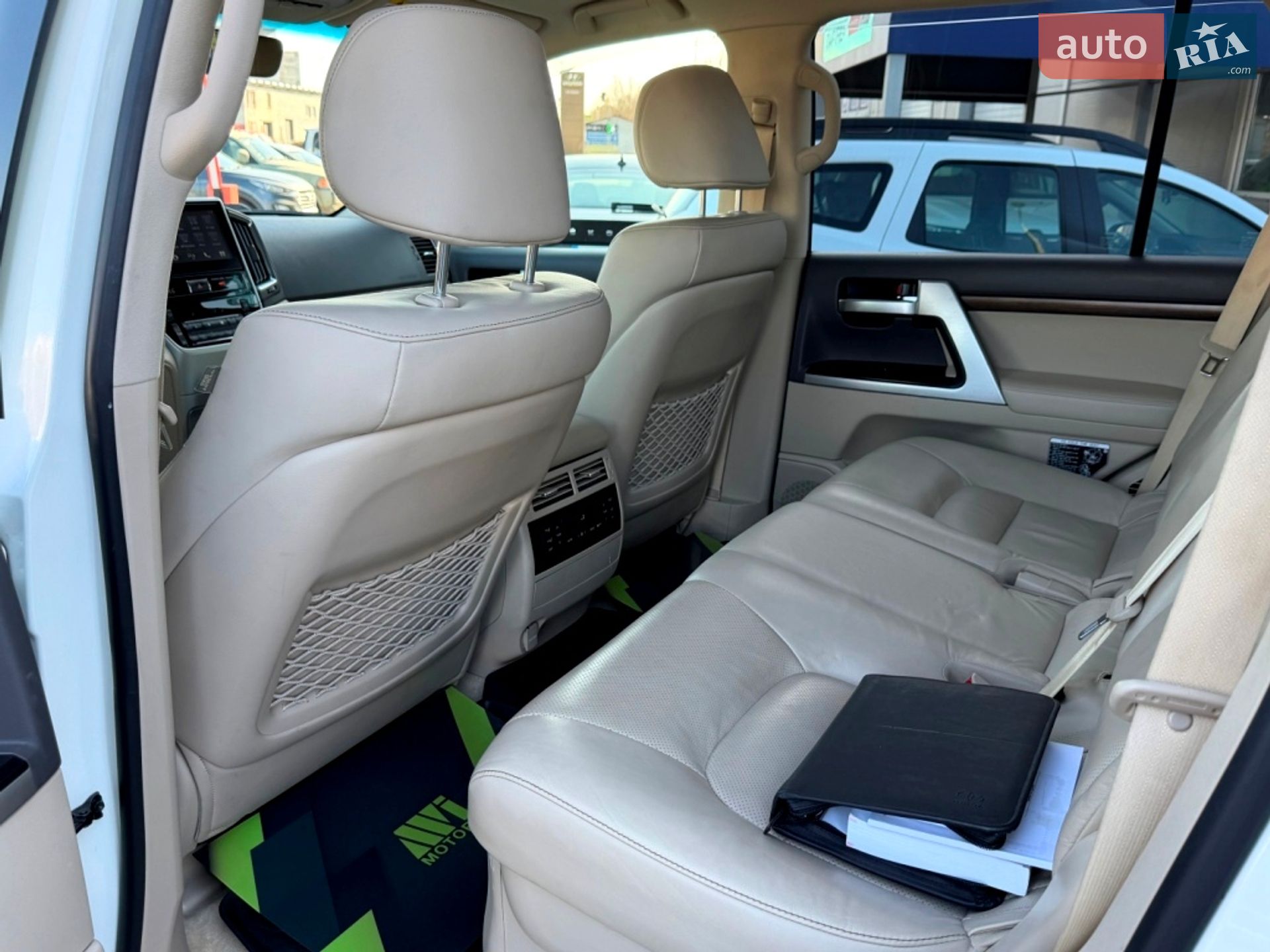 Toyota Land Cruiser 2021 VIN JTMCV05J804325651 фото оголошення 80 з 104