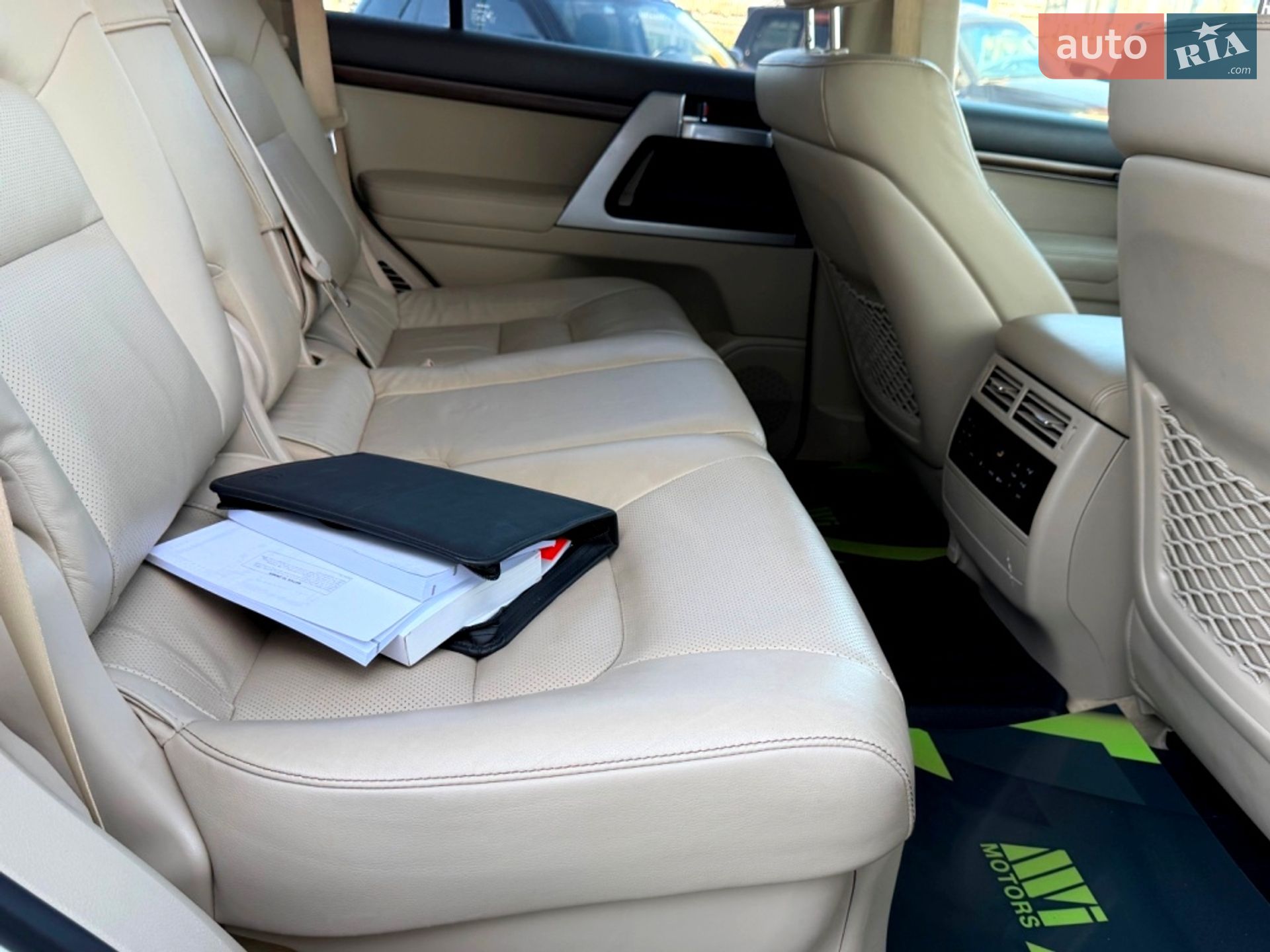 Toyota Land Cruiser 2021 VIN JTMCV05J804325651 фото оголошення 88 з 104