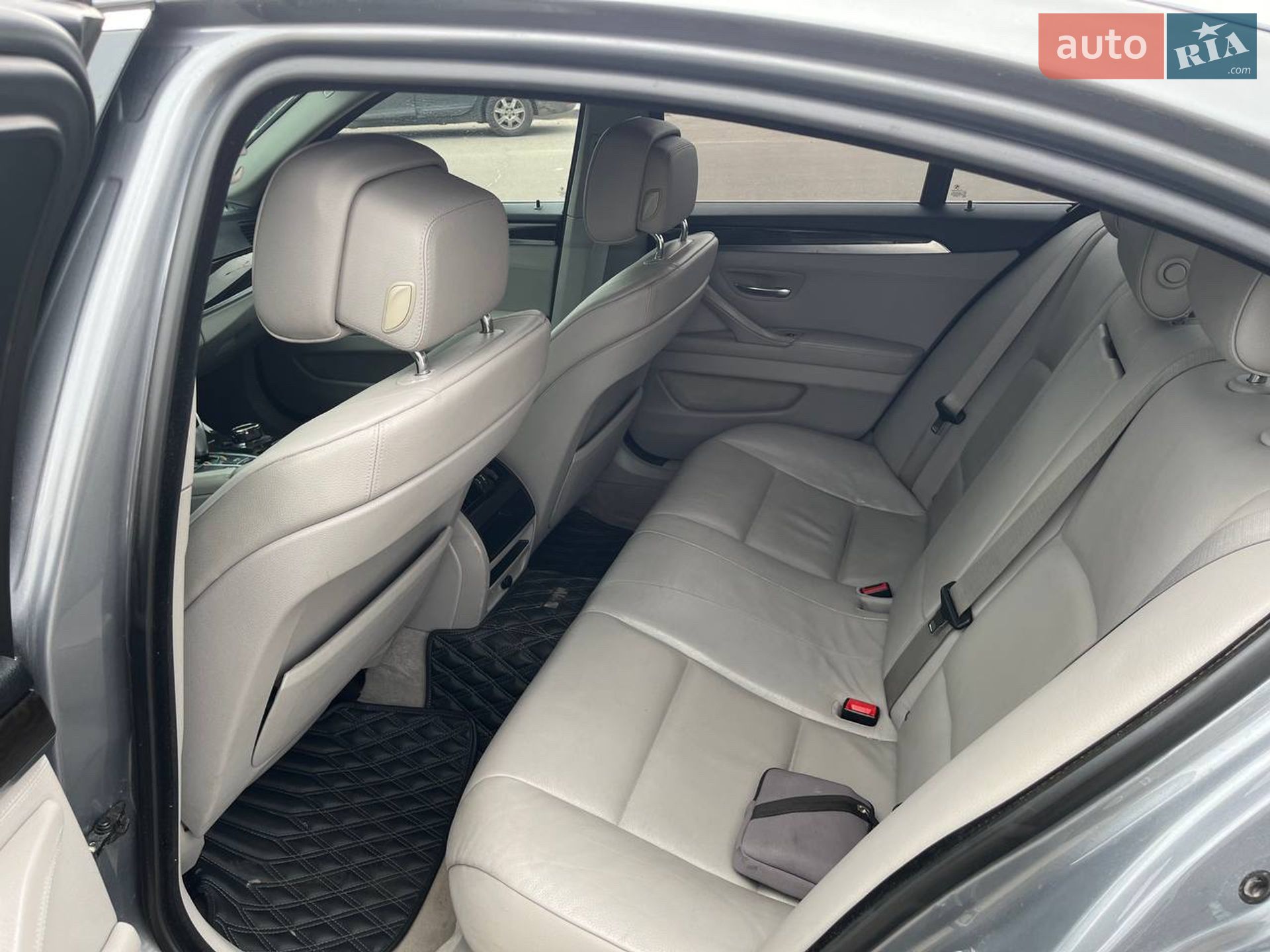 BMW 5 Series 2011 VIN WBAXG5C53CDW24870 фото оголошення 8 з 10
