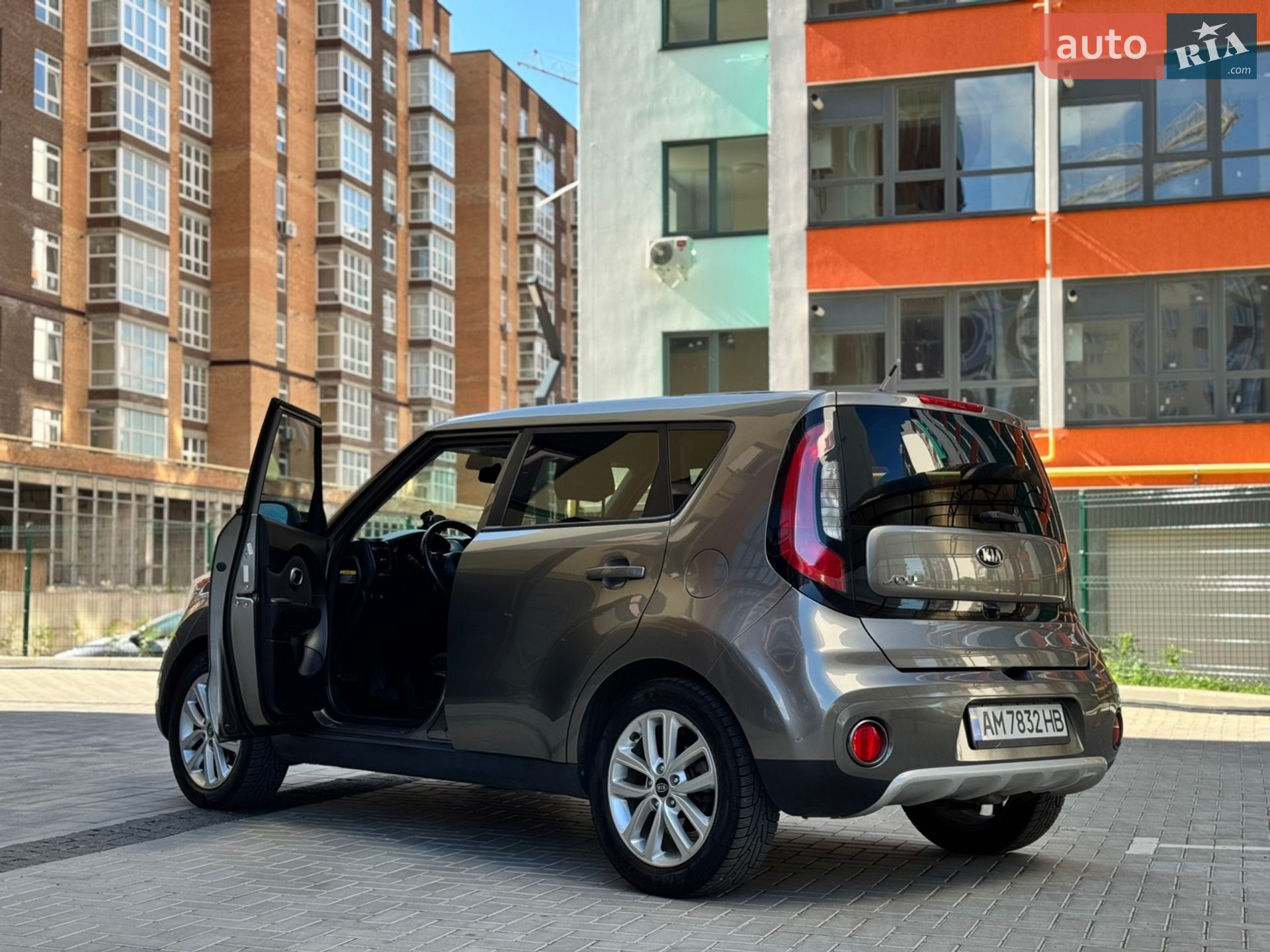 Kia Soul 2017 VIN KNDJP3A55H7504462 фото оголошення 11 з 27
