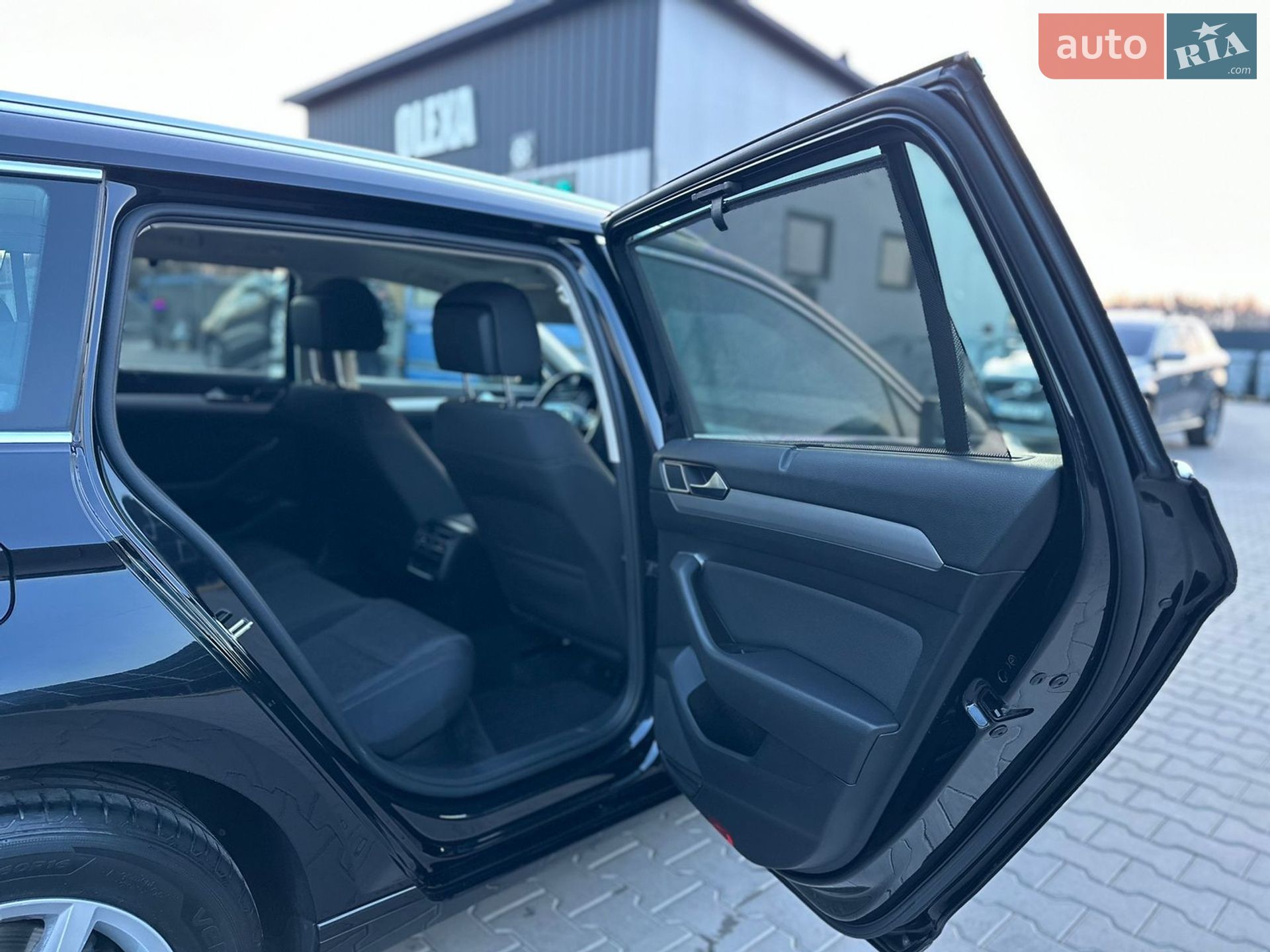 Volkswagen Passat 2017 VIN WVWZZZ3CZHP027183 фото оголошення 21 з 30
