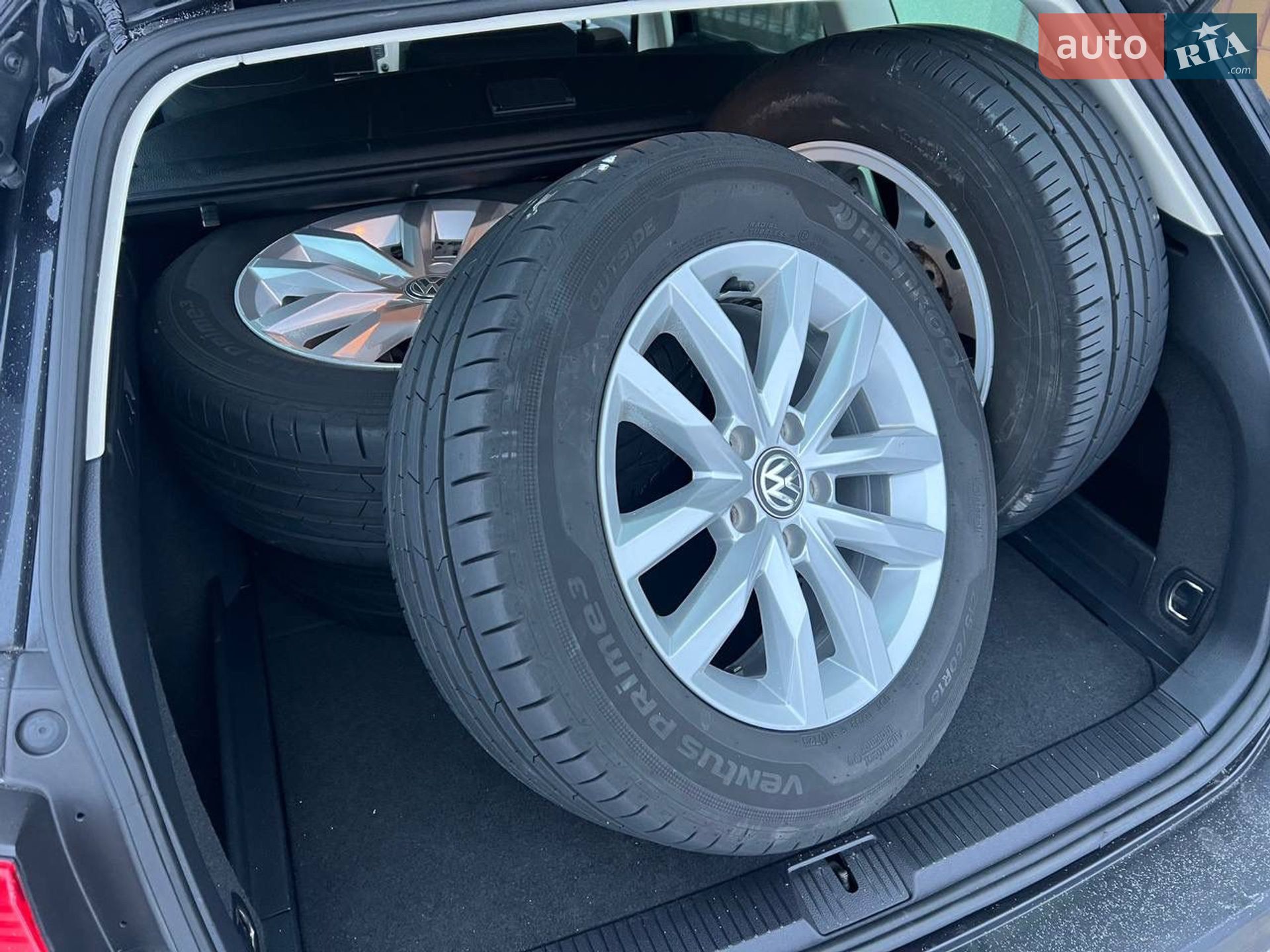 Volkswagen Passat 2017 VIN WVWZZZ3CZHP027183 фото оголошення 28 з 30