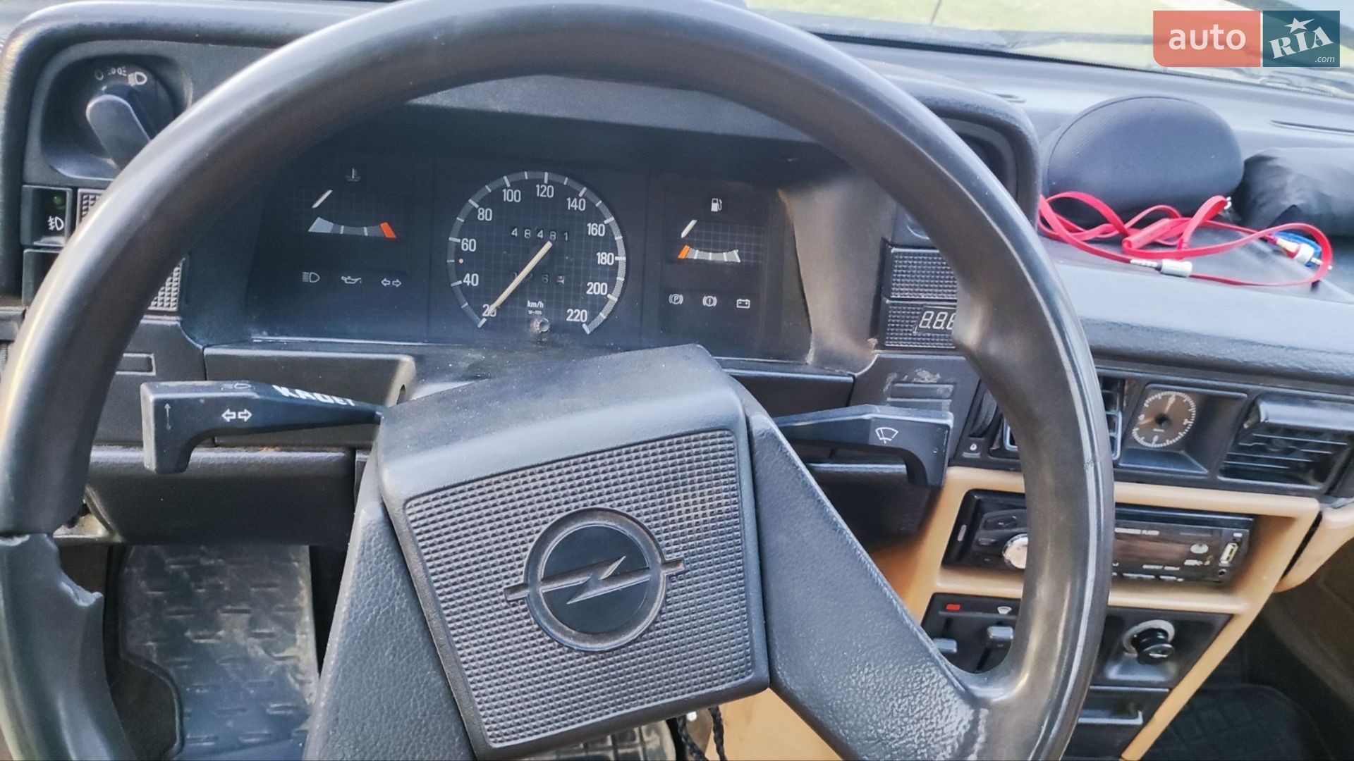Opel Kadett 1987 VIN W0L000034H2602172 фото оголошення 2 з 13