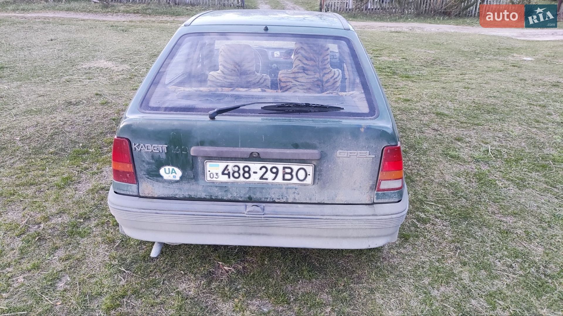 Opel Kadett 1987 VIN W0L000034H2602172 фото оголошення 8 з 13