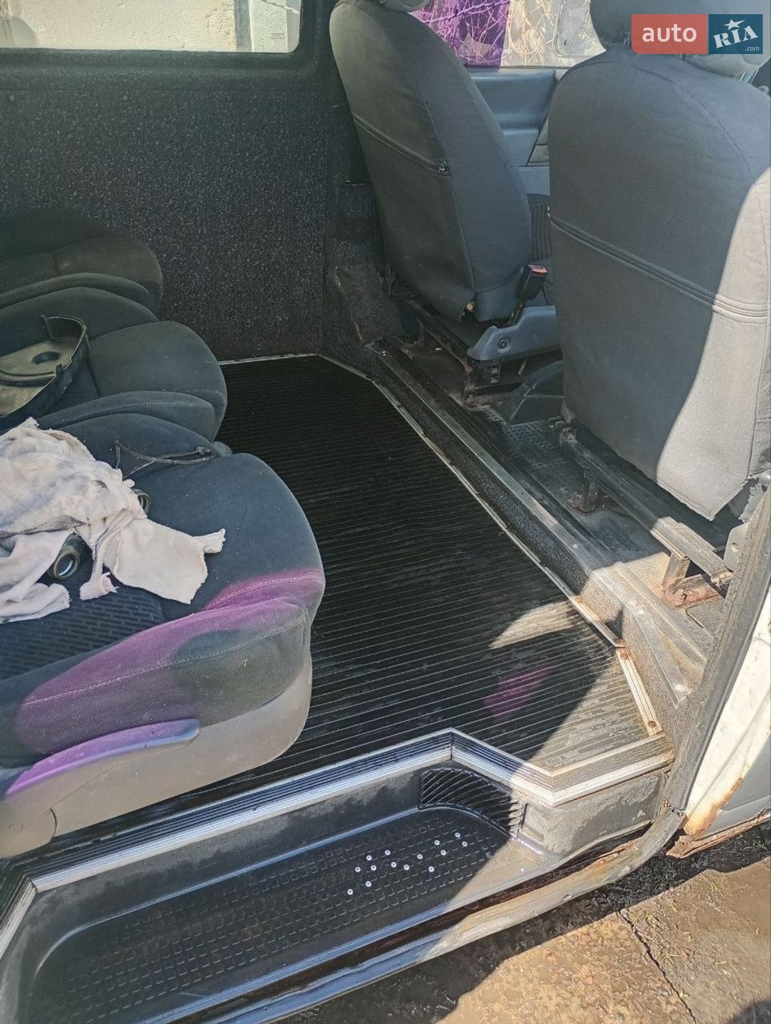Volkswagen Transporter 1998 VIN WV1ZZZ70ZWH074358 фото оголошення 5 з 5