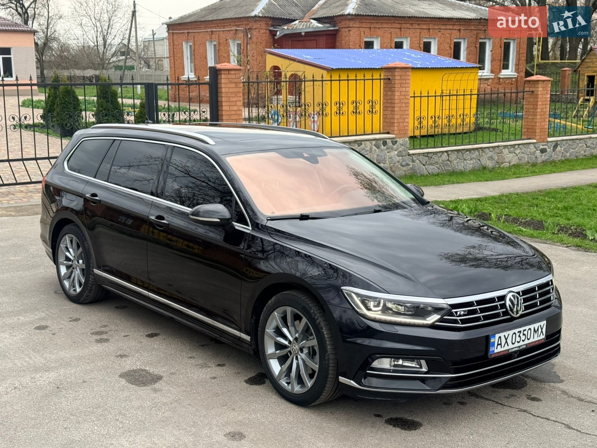 Volkswagen Passat 2018 VIN WVWZZZ3CZKE002818 фото оголошення 8 з 39