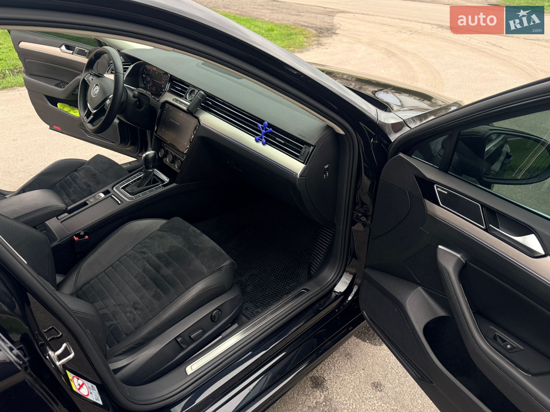 Volkswagen Passat 2018 VIN WVWZZZ3CZKE002818 фото оголошення 23 з 39