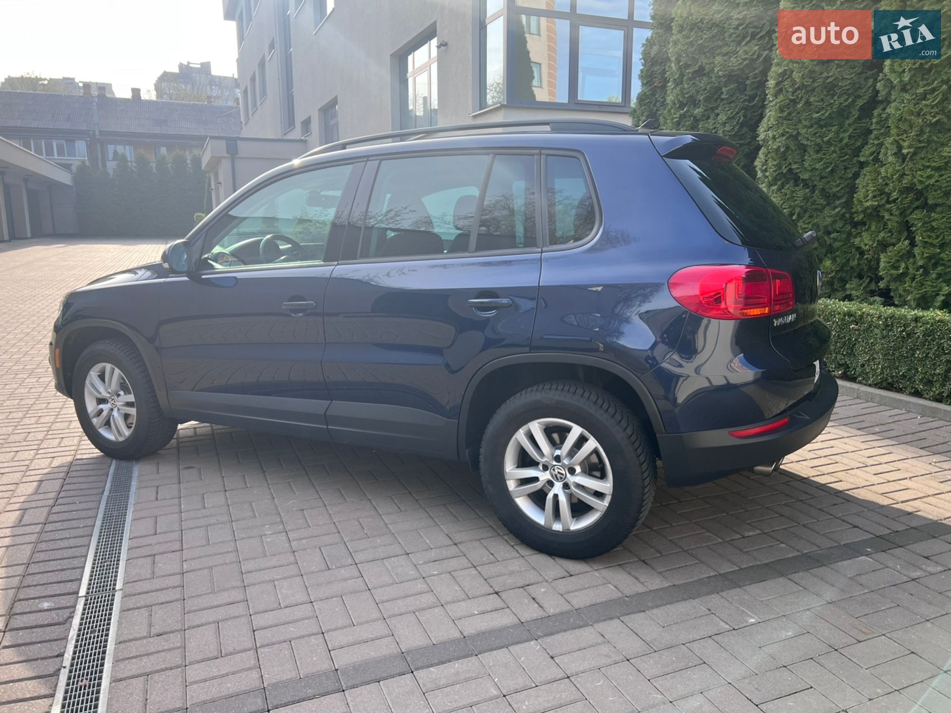 Volkswagen Tiguan 2015 VIN WVGJV7AX1FW591497 фото оголошення 10 з 31