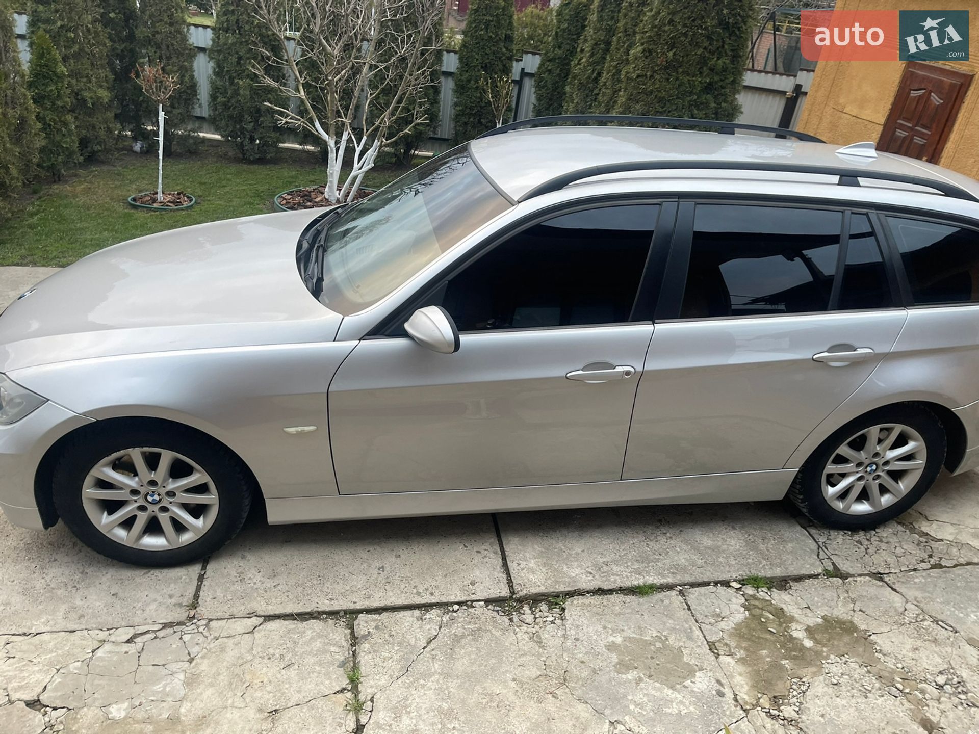 BMW 3 Series 2009 VIN WBAVU51080A323659 фото оголошення 4 з 8