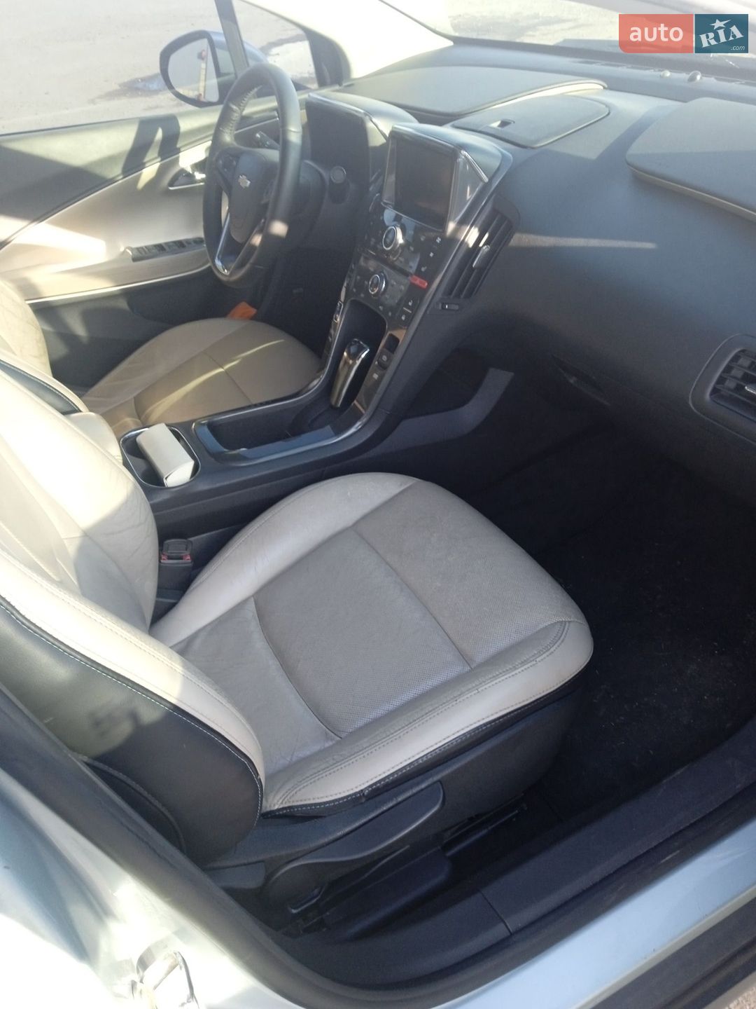 Chevrolet Volt 2011 VIN 1G1RD6E48CU105255 фото оголошення 12 з 27