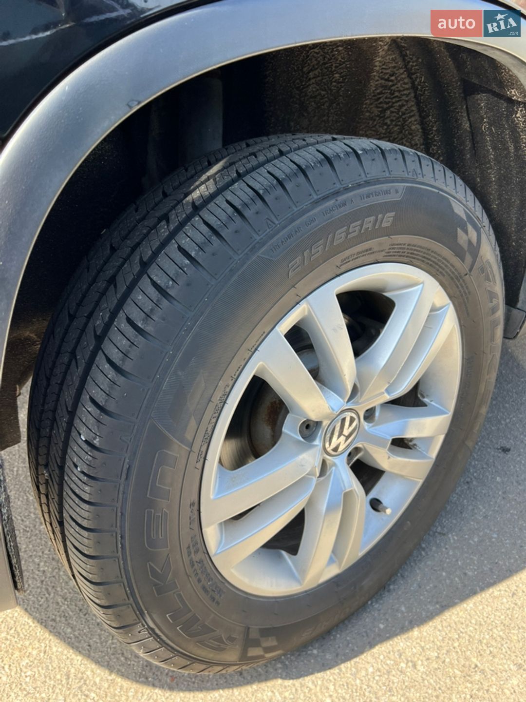 Volkswagen Tiguan 2015 VIN WVGAV7AX9GW545711 фото оголошення 14 з 16