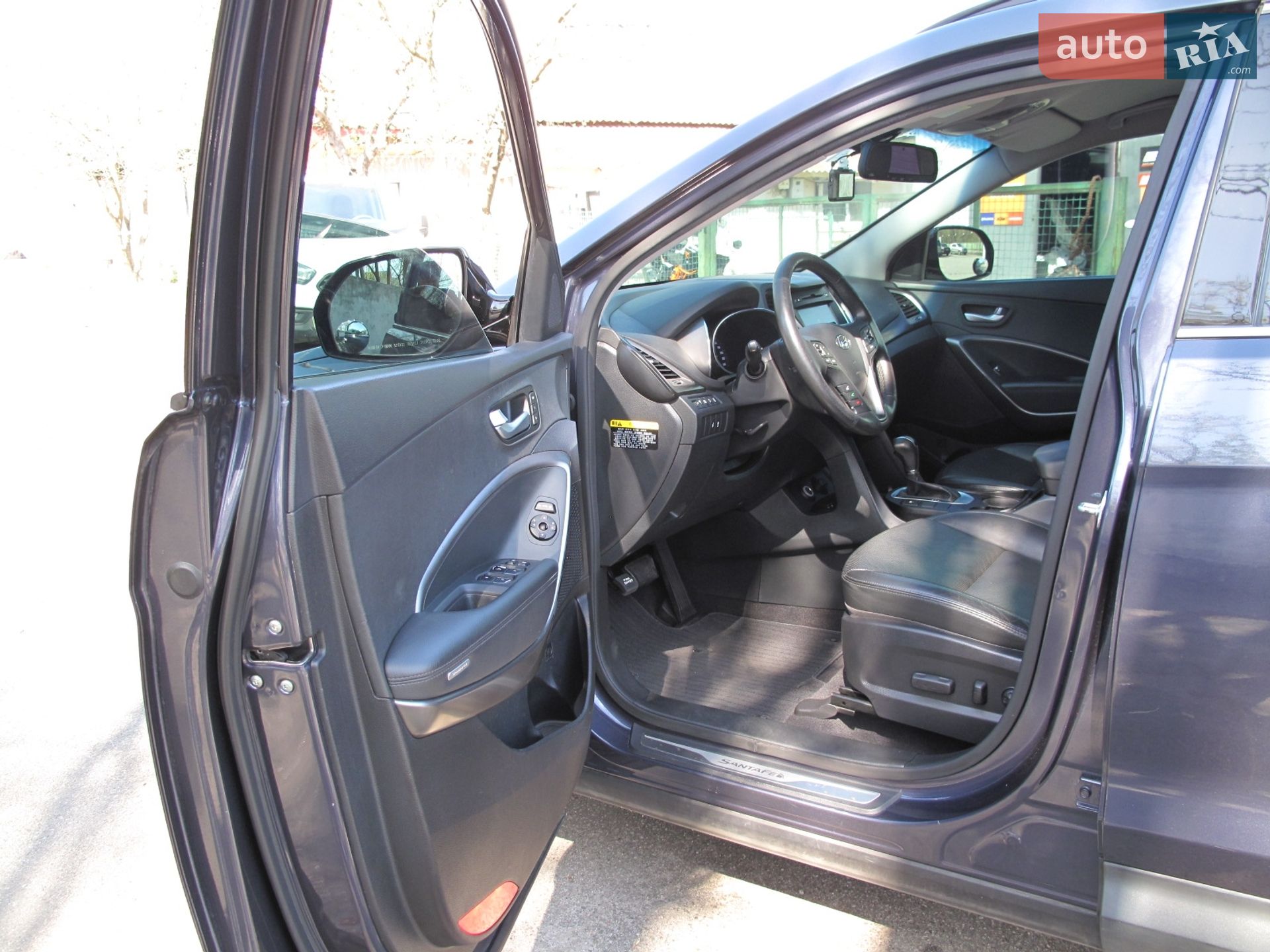 Hyundai Santa FE 2016 VIN KMHSW81XBGU625843 фото оголошення 20 з 92