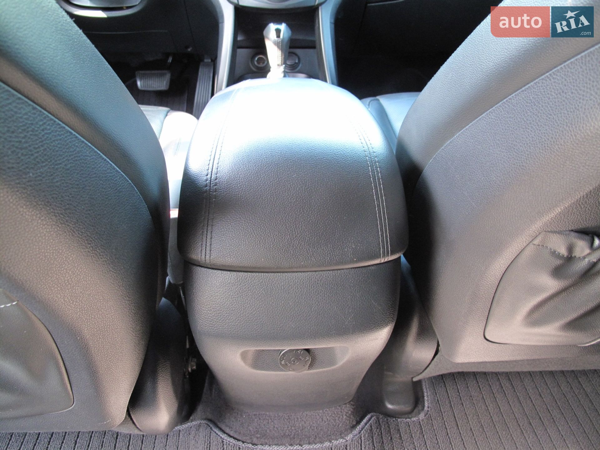 Hyundai Santa FE 2016 VIN KMHSW81XBGU625843 фото оголошення 32 з 92