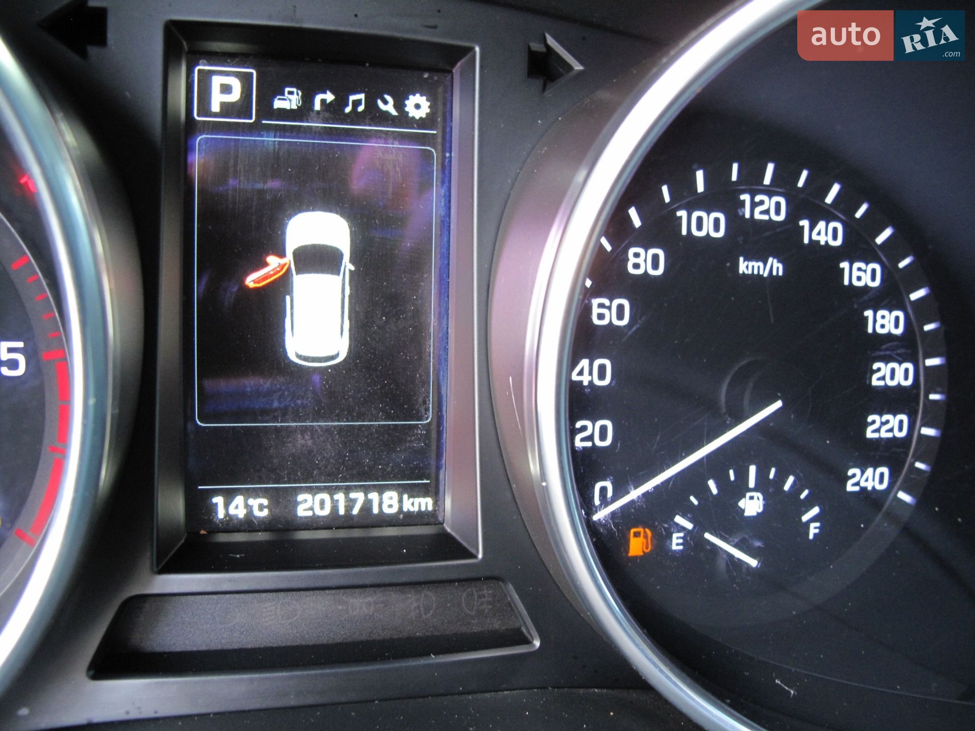 Hyundai Santa FE 2016 VIN KMHSW81XBGU625843 фото оголошення 78 з 92