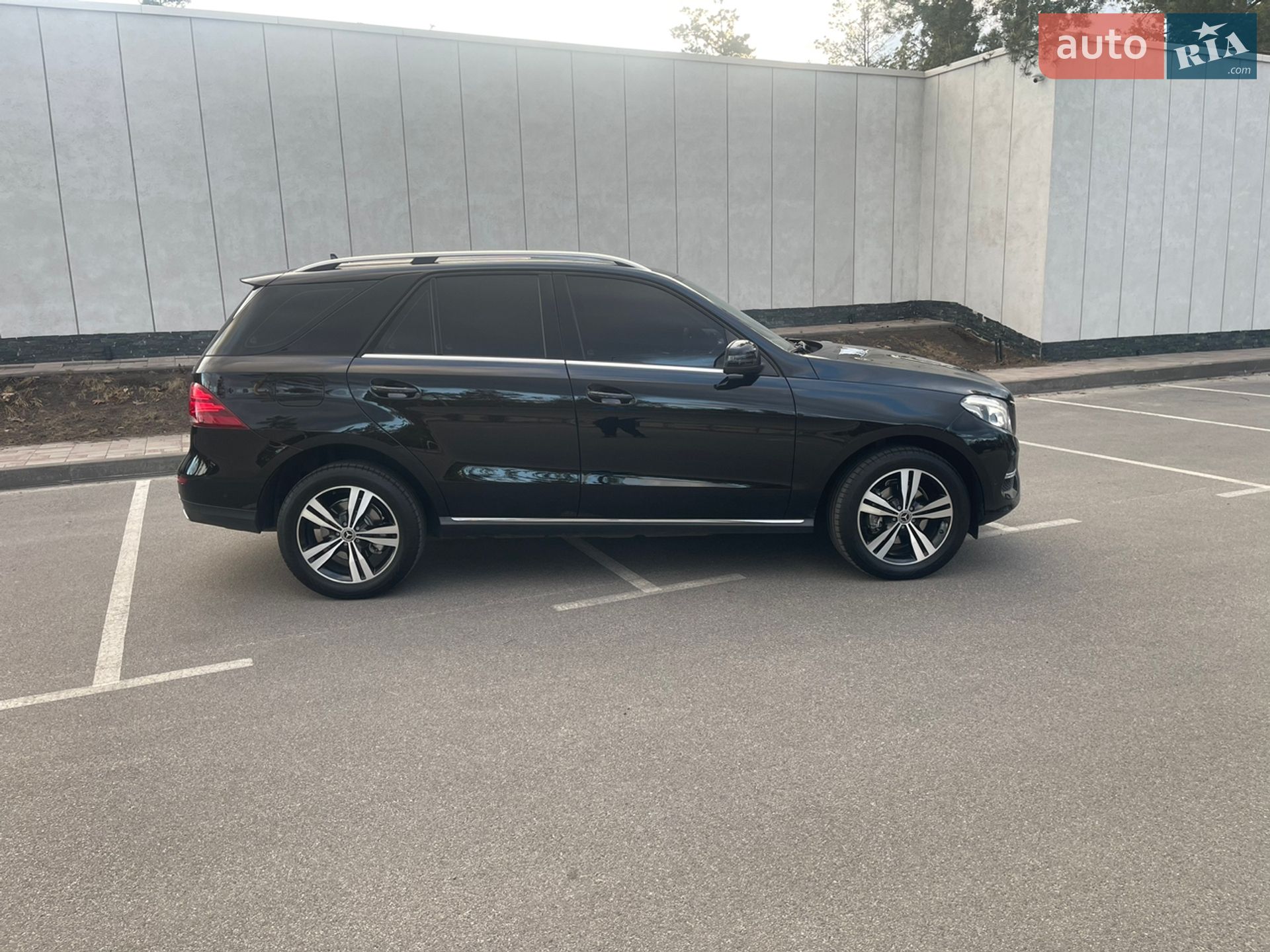 Mercedes-Benz GLE-Class 2016 VIN WDC1660241A704329 фото оголошення 4 з 18