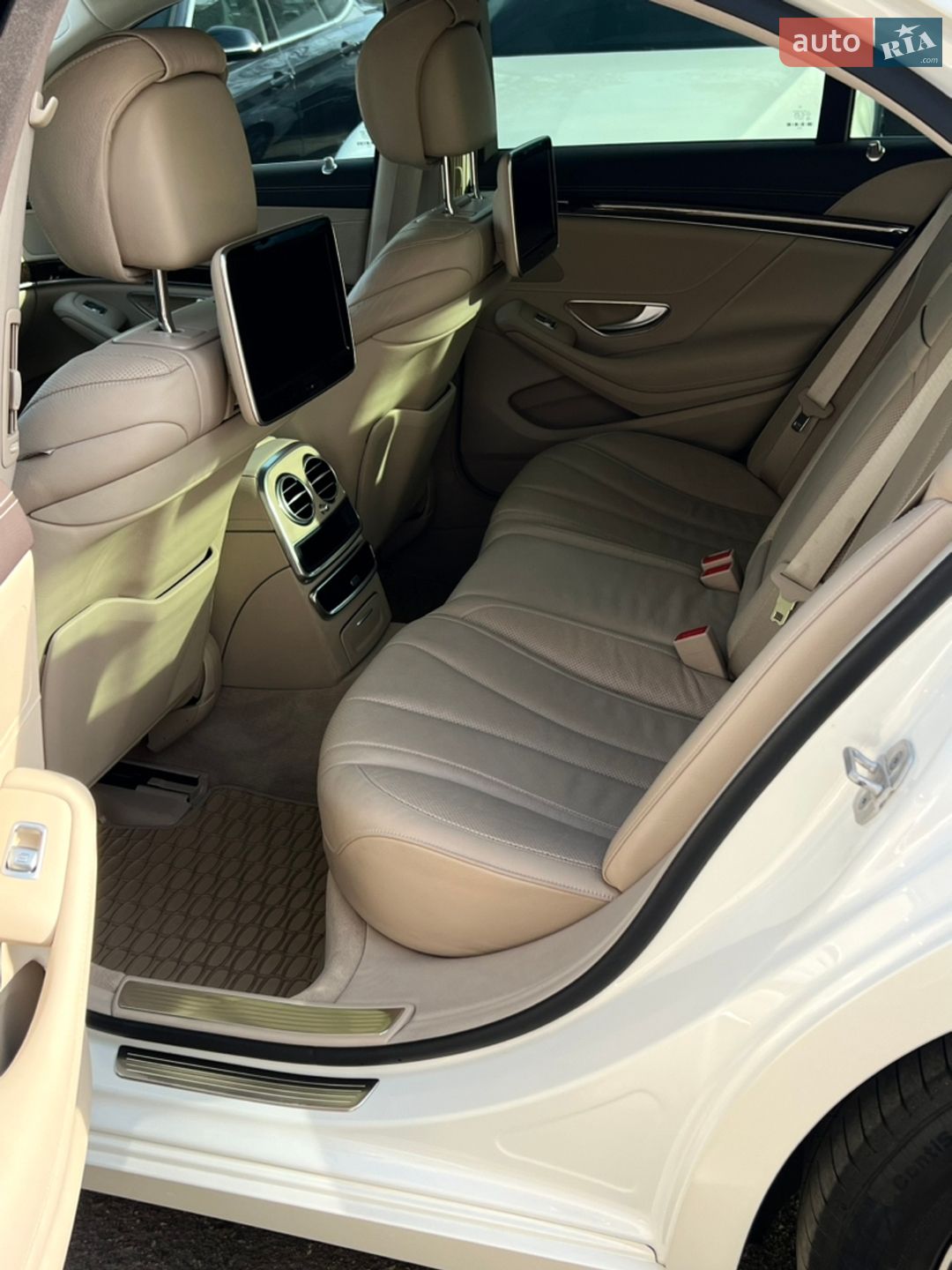 Mercedes-Benz S-Class 2017 VIN WDD2220671A322636 фото оголошення 24 з 51
