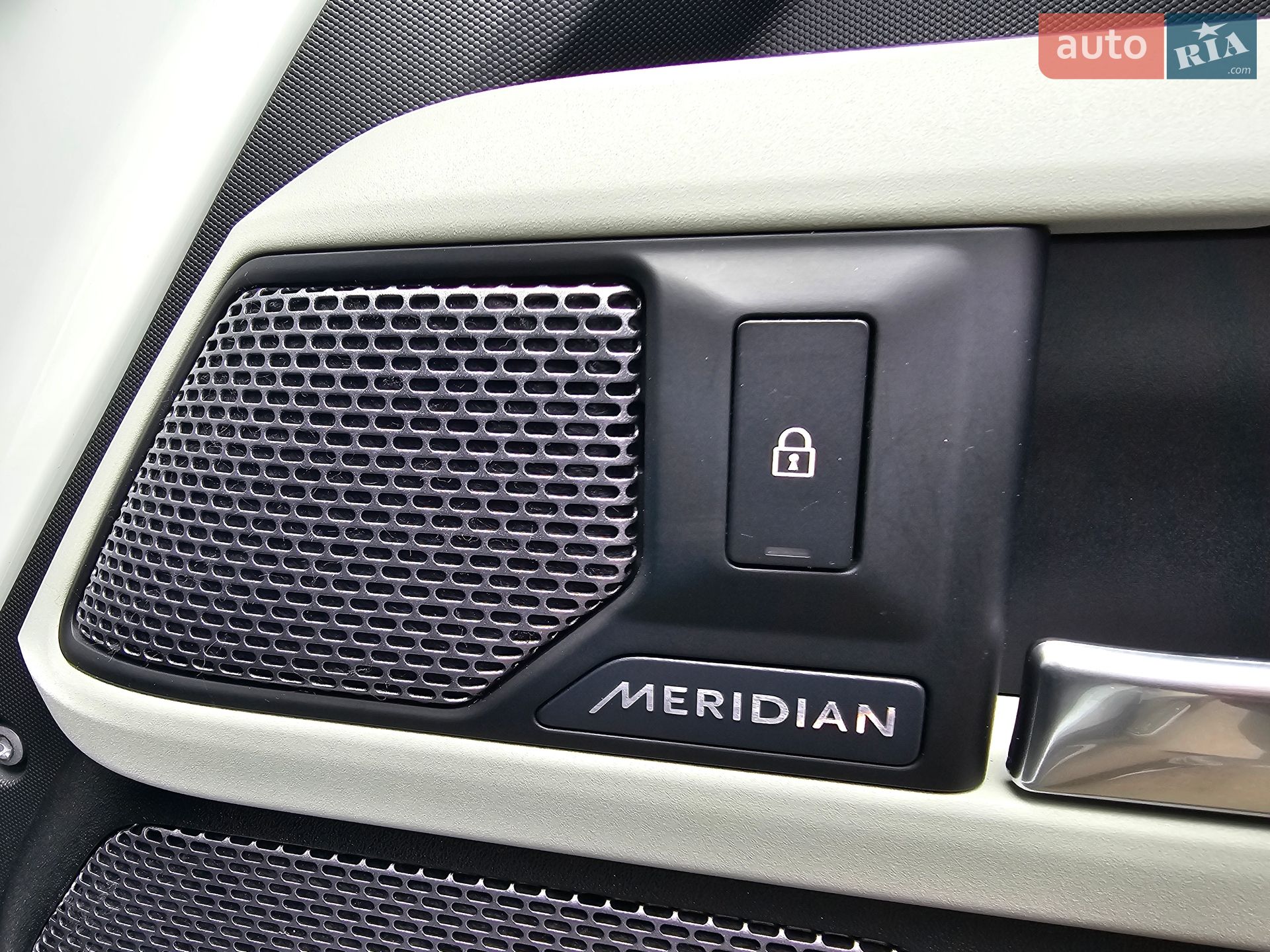 Land Rover Defender 2020 VIN SALEA7BN0L2024742 фото оголошення 32 з 76