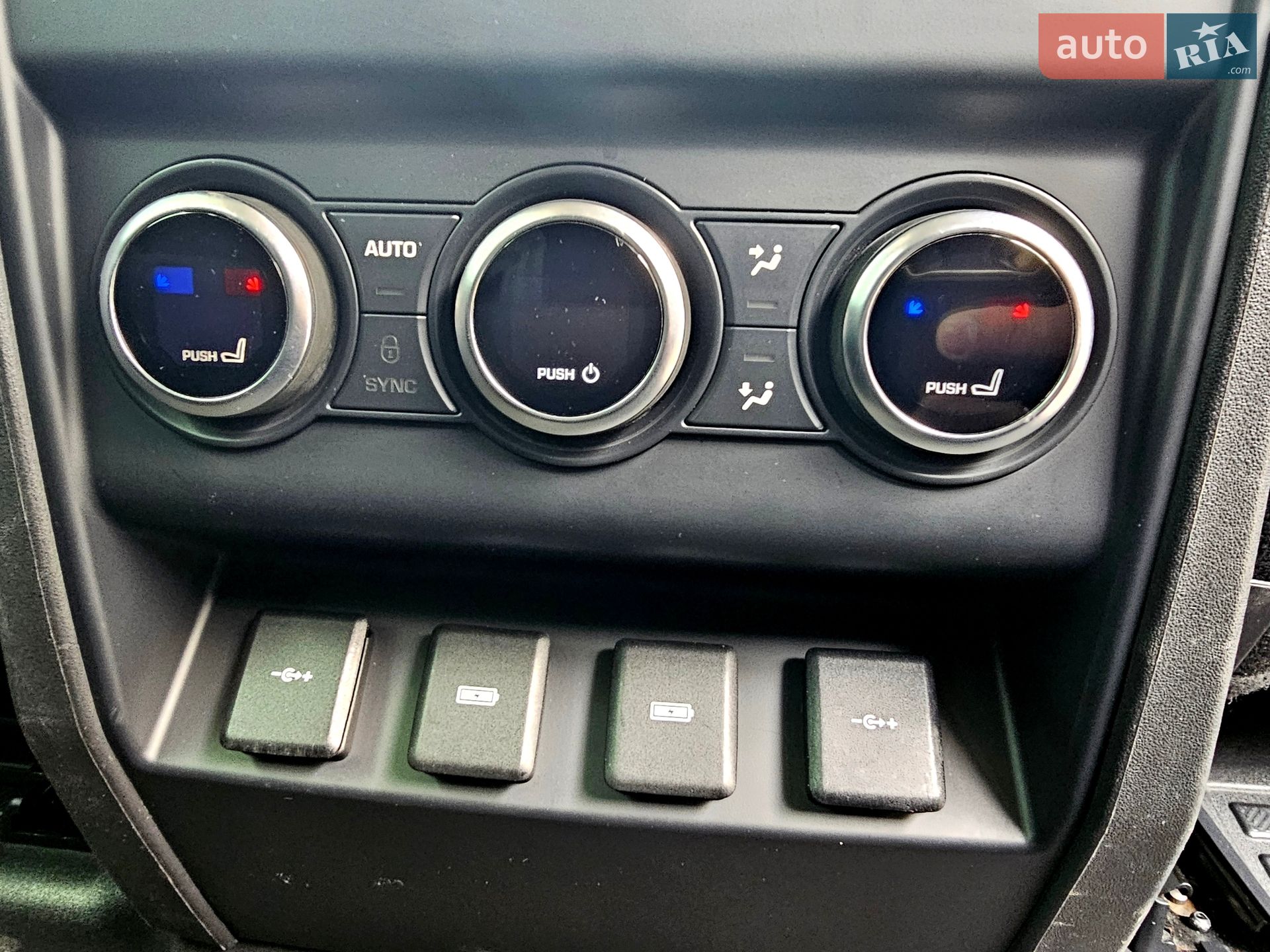 Land Rover Defender 2020 VIN SALEA7BN0L2024742 фото оголошення 23 з 76