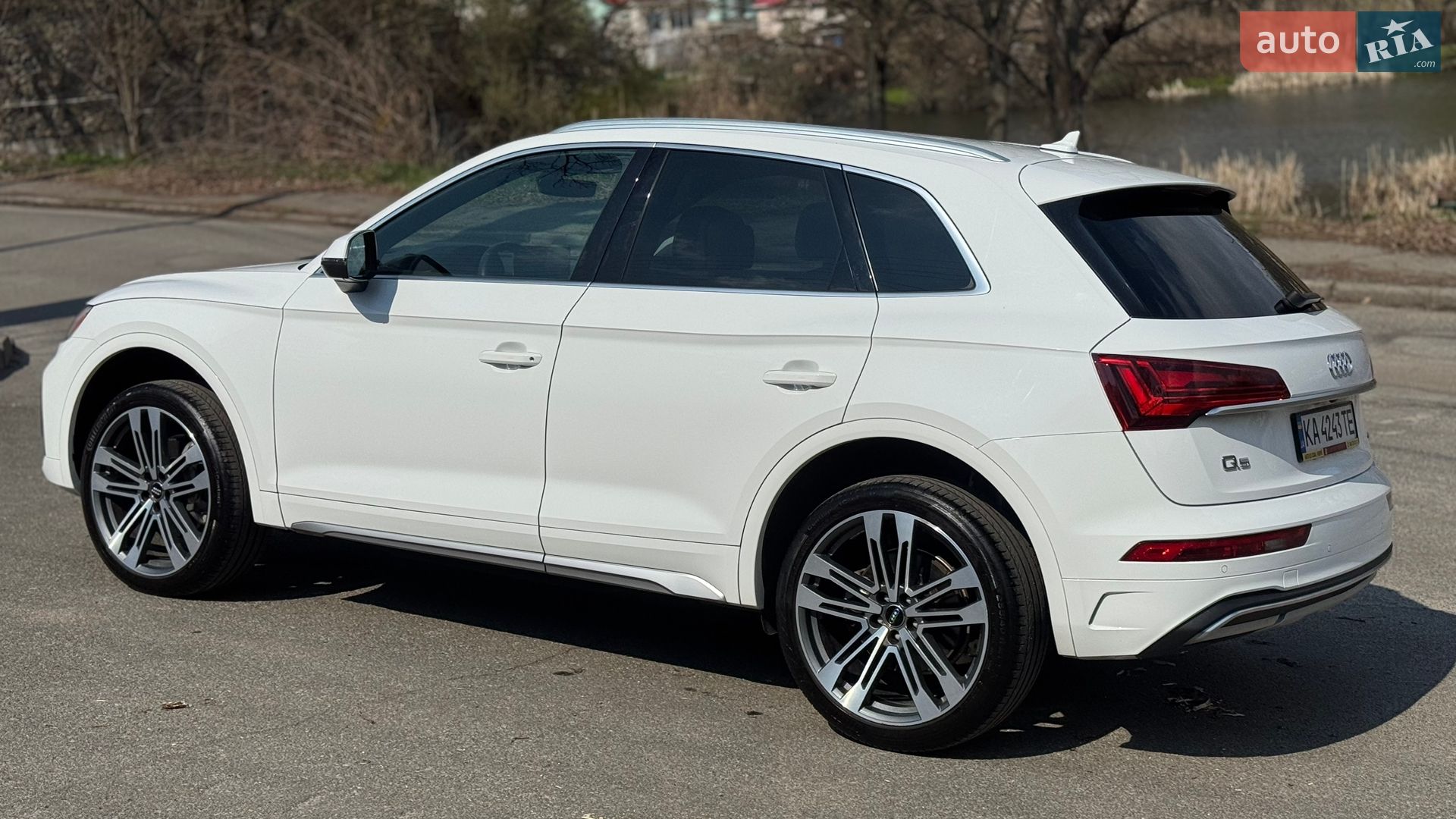 Audi Q5 2021 VIN WA1AAAFY2M2108791 фото оголошення 3 з 25