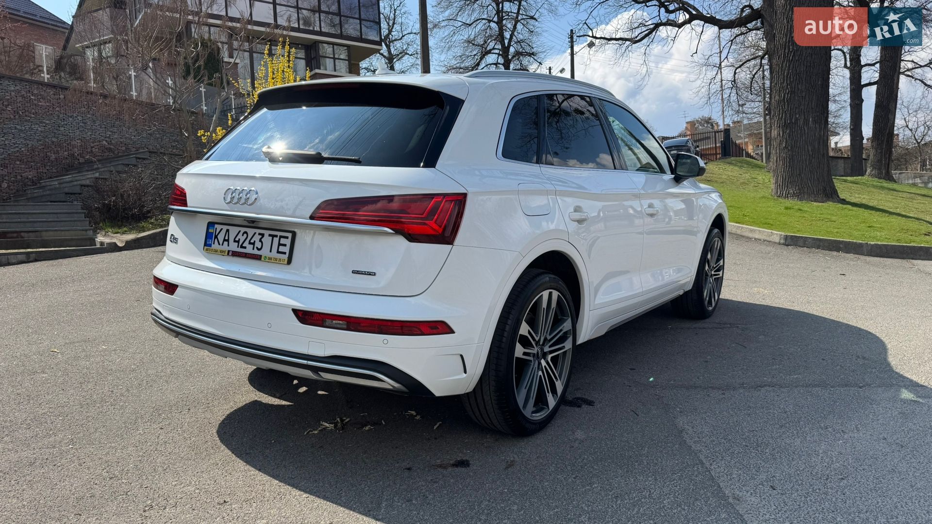 Audi Q5 2021 VIN WA1AAAFY2M2108791 фото оголошення 5 з 25