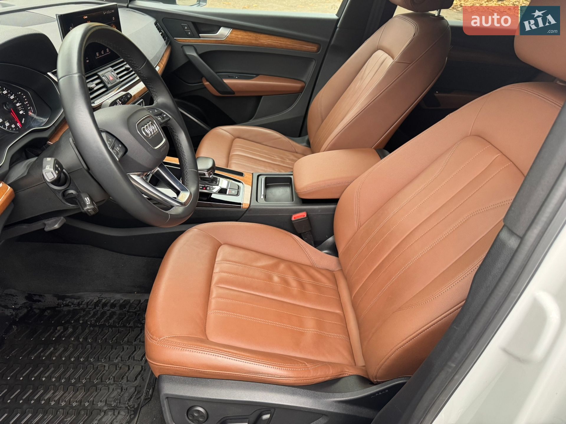 Audi Q5 2021 VIN WA1AAAFY2M2108791 фото оголошення 14 з 25