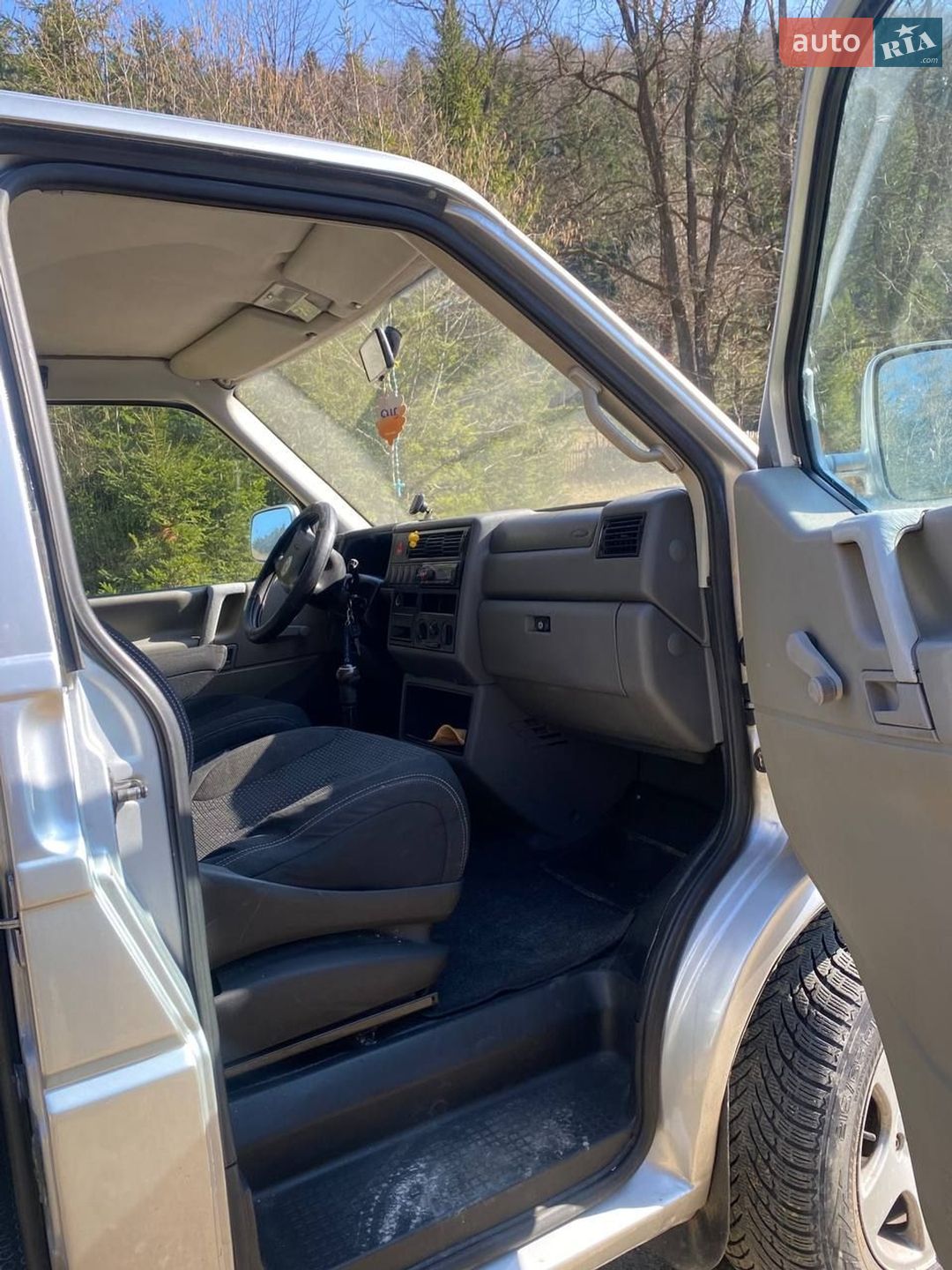 Volkswagen Transporter 2003 VIN WV1ZZZ70Z3H139851 фото оголошення 44 з 52
