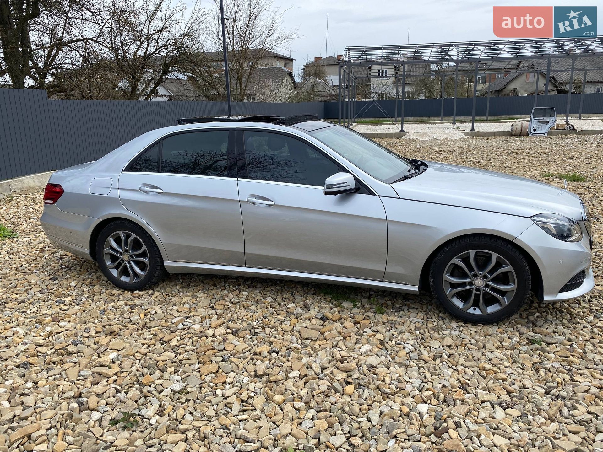 Mercedes-Benz E-Class 2013 VIN WDDHF9HB3EA945902 фото оголошення 11 з 25
